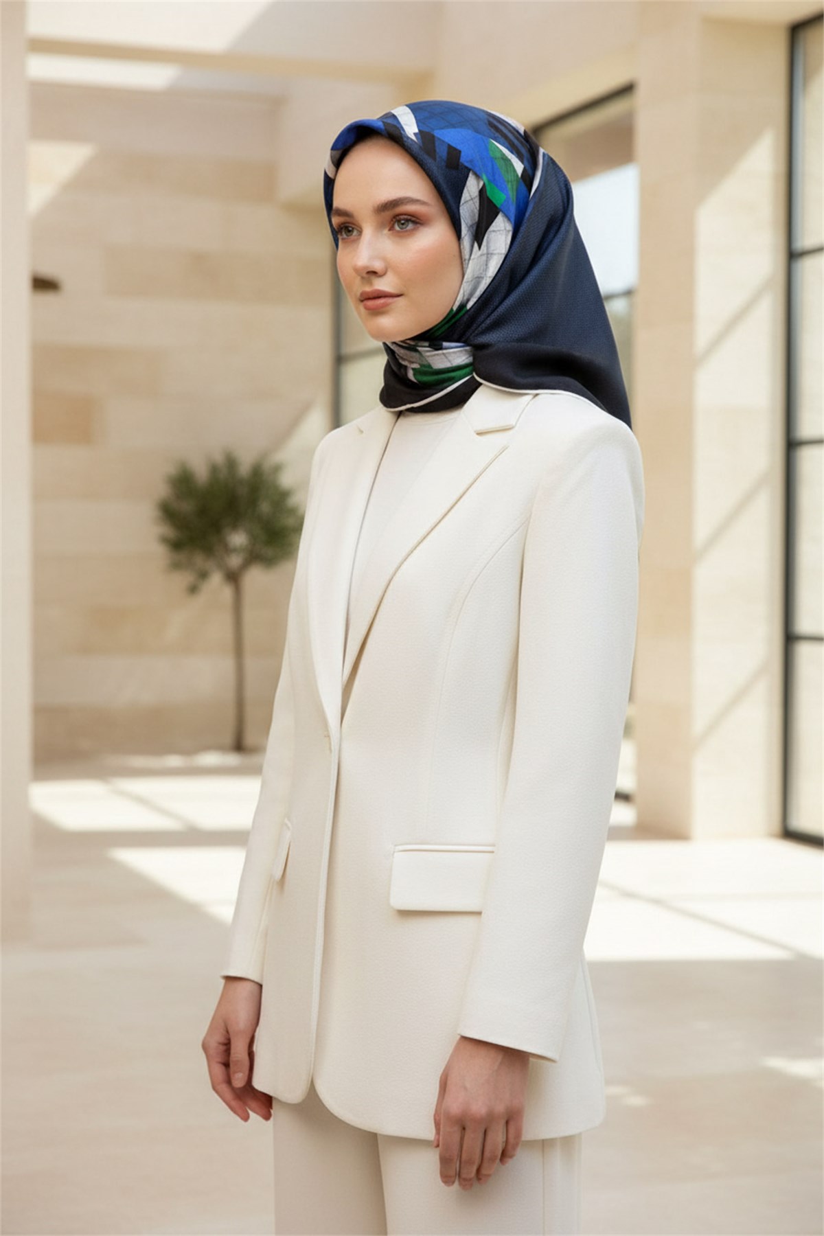 %100 Twill İpek Eşarp 90x90 Modern Geometrik Desenli El Dikişli Kadın Eşarp