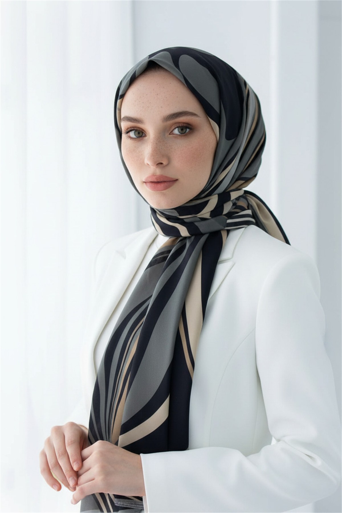 KREP GEOMETRİK DESENLİ BEJ RENKLİ 75X195 KIRIŞMAZ ŞAL