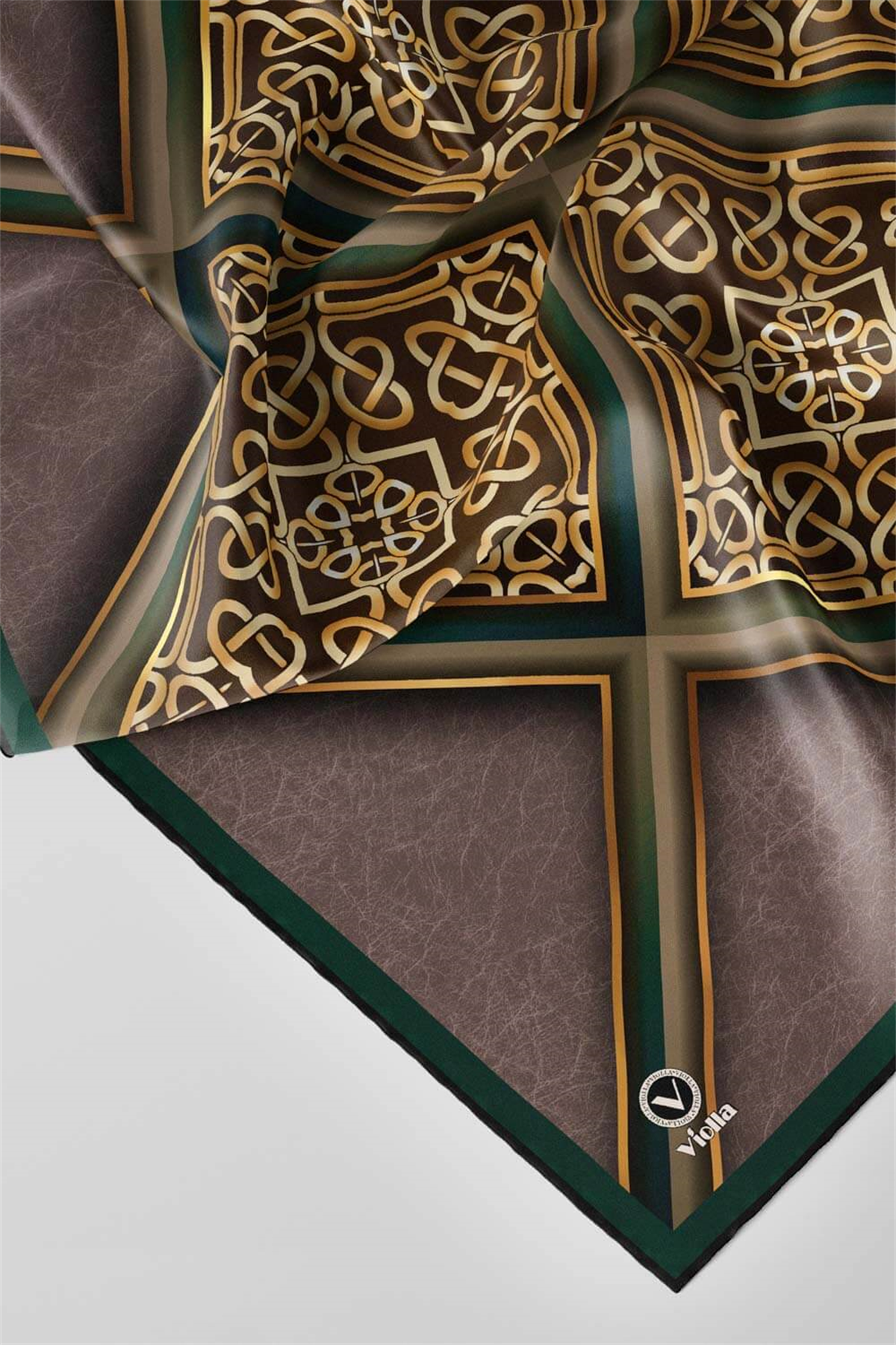 Twill Gold Çerçeveli Barok Desenli Zümrüt Yeşili Renkli 90x90 Eşarp (İpek İçermez) Kenar Dikiş Şekli El Dikişli