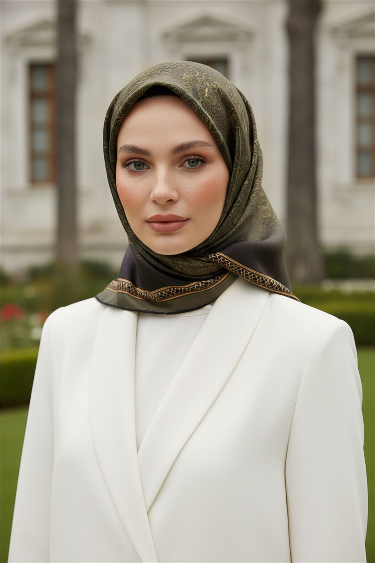 %100 Twill İpek Eşarp 90x90 Haki Yeşili Barok Desenli El Dikişli Kadın Eşarp