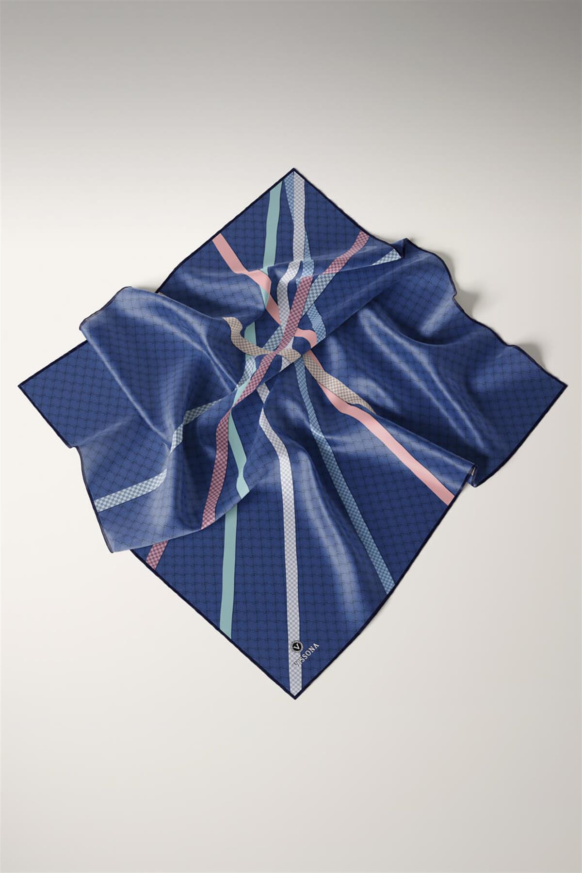 %100 Twill İpek Monogram Ve Şerit Desenli İndigo - Pudra Renkli 90x90 Eşarp Dikim Şekli : El Dikişi