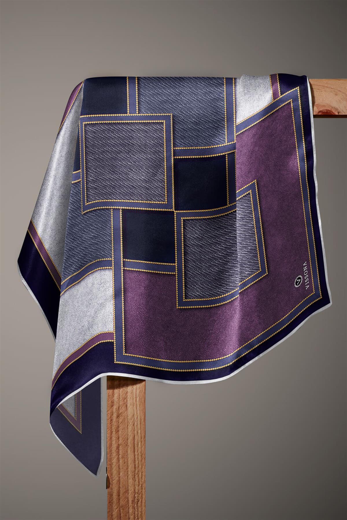 100% Twill İpek Gold Detaylı Kare Desenli Lacivert - Mürdüm Renkli 90x90 Dikim Şekli : El Dikişi