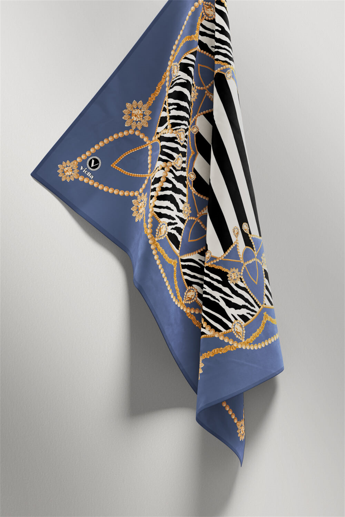 Twill Gold Detaylı Zebra Desenli İndigo Renkli 90x90 Eşarp (İpek İçermez) Kenar Dikiş Şekli El Dikişli