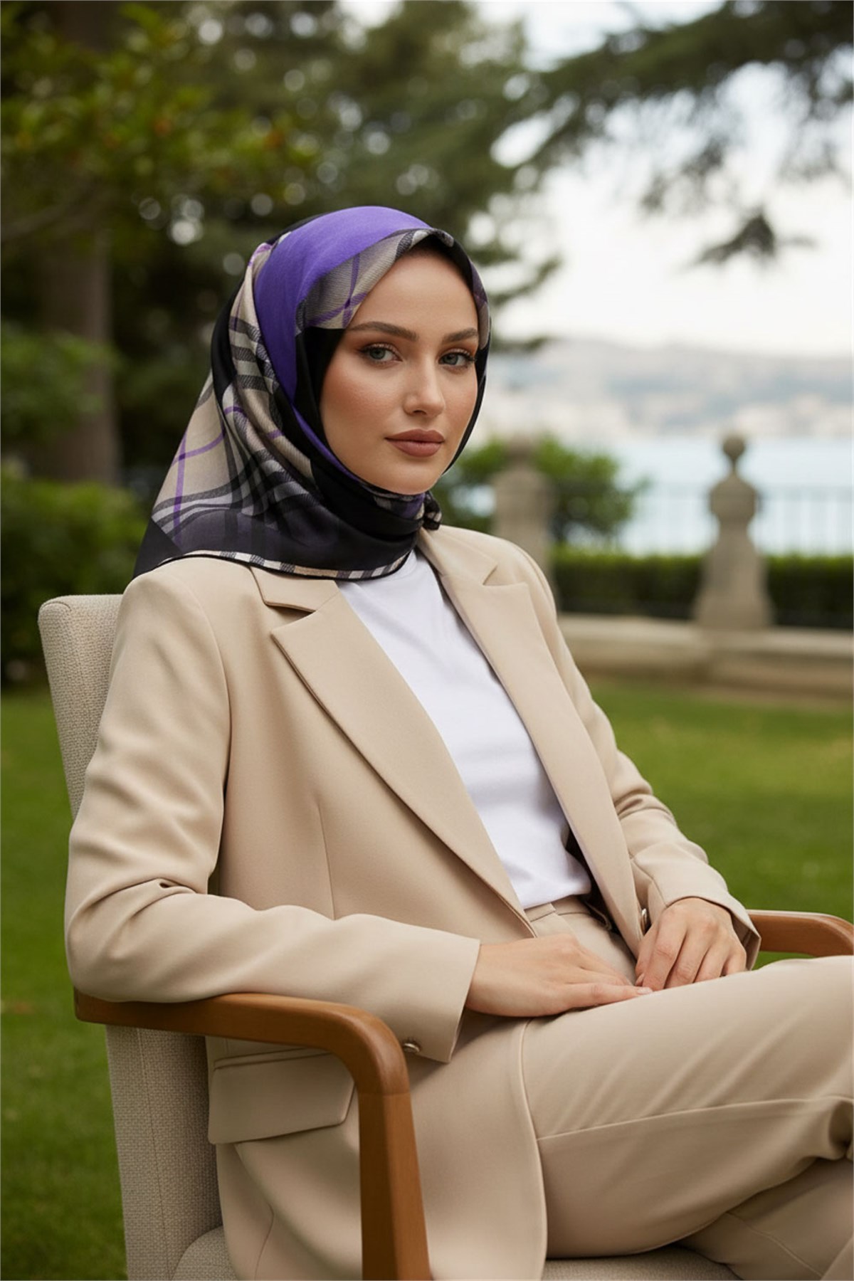 %100 Twill İpek Eşarp 90x90 Mor Siyah Ekose Desenli El Dikişli Kadın Eşarp
