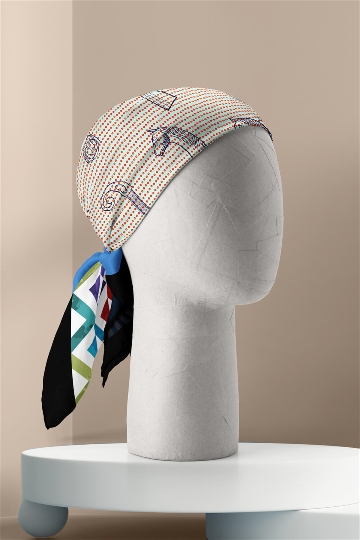 Kadın Krem Mavi Satranç Desenli 50x50 Bandana