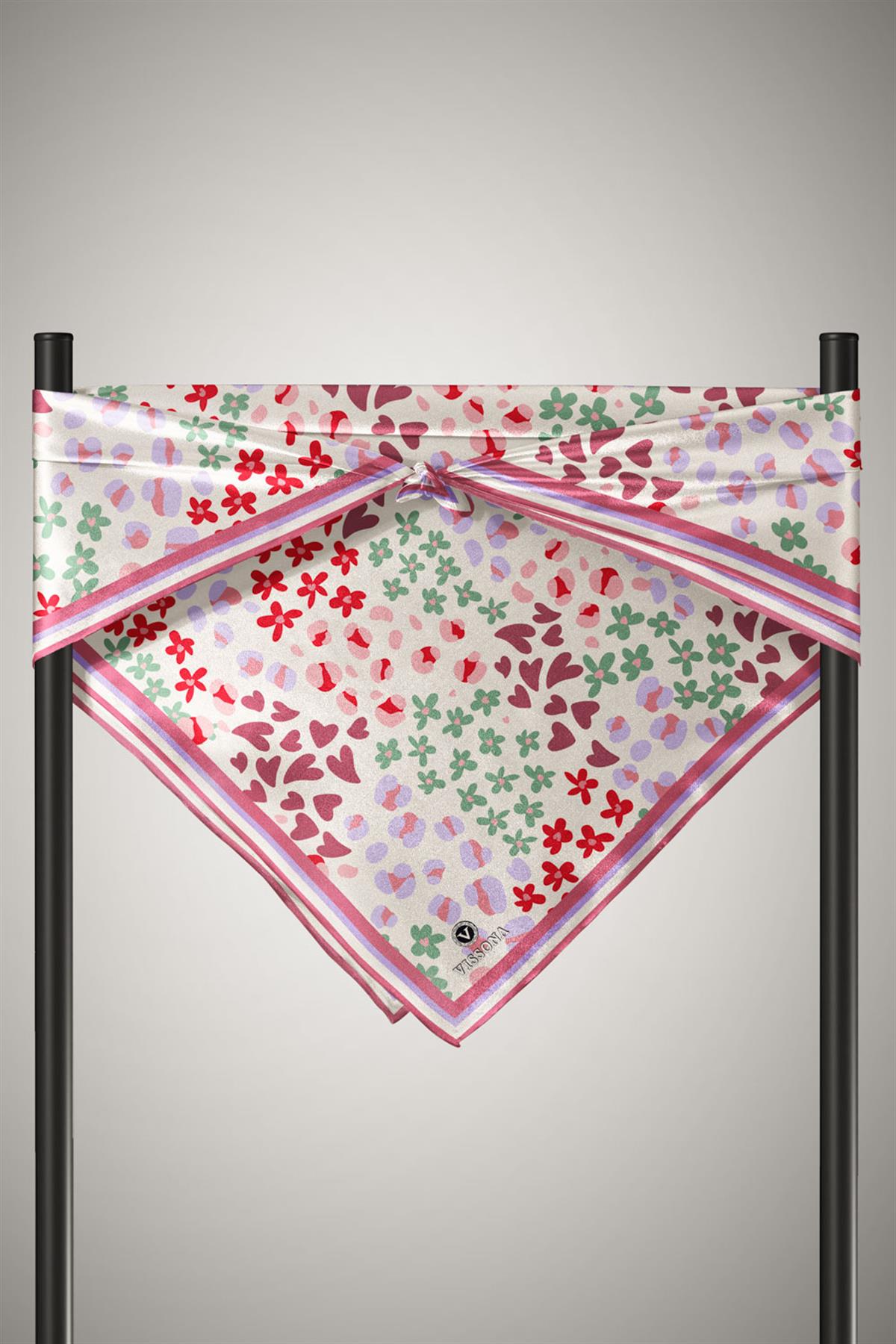 %100 Twill İpek Kalpli Leopar Desenli Gül Kurusu - Lila Renkli 90x90 Eşarp Dikim Şekli : El Dikişi