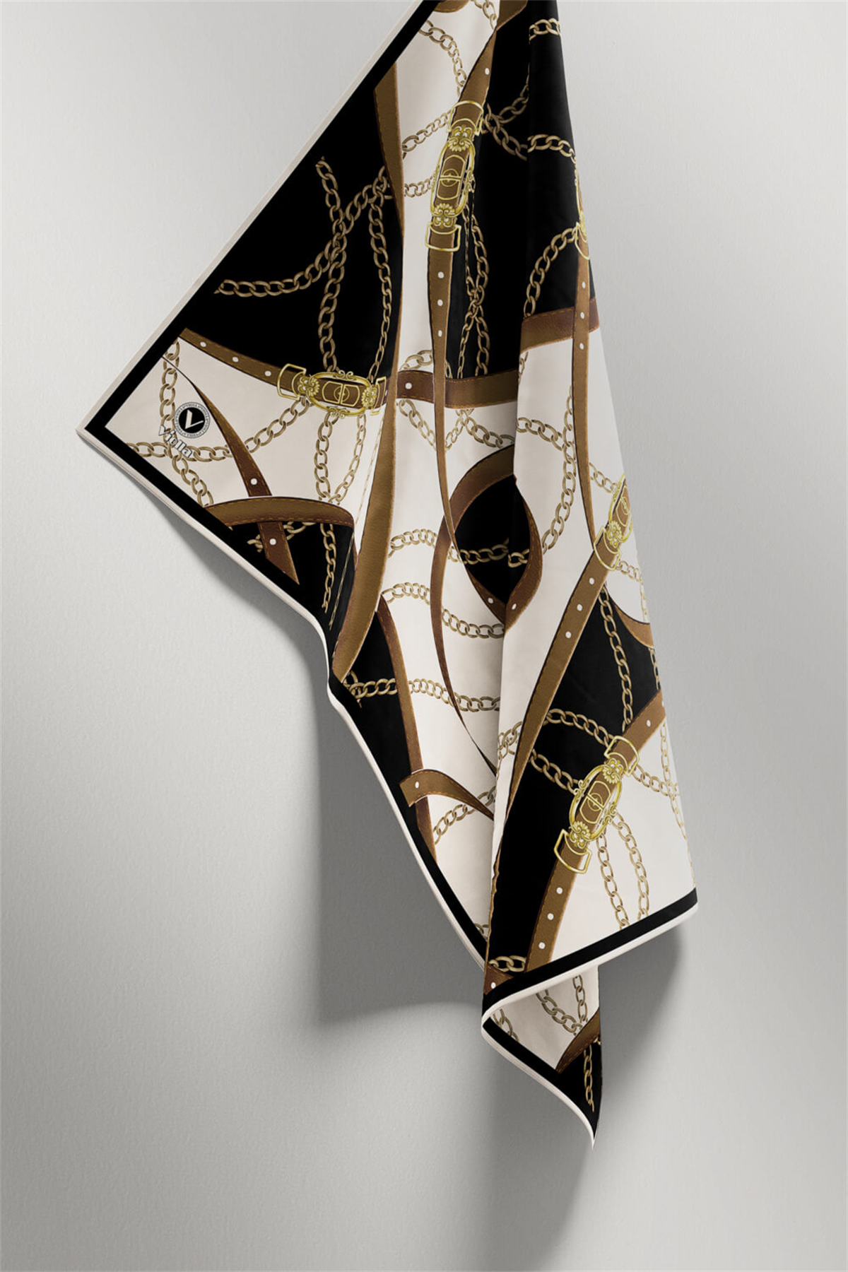 Twill Kemer ve Zincir Desenli Siyah Renkli 90x90 Eşarp (İpek İçermez) Kenar Dikiş Şekli El Dikişli