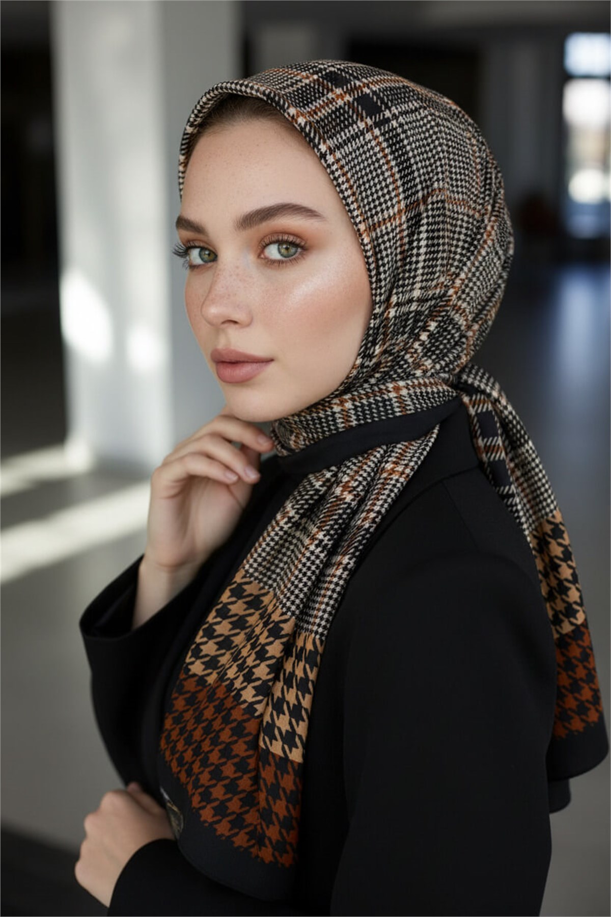 KREP EKOSELİ KAZAYAK DESENLİ TABA RENKLİ 75X195 KIRIŞMAZ ŞAL