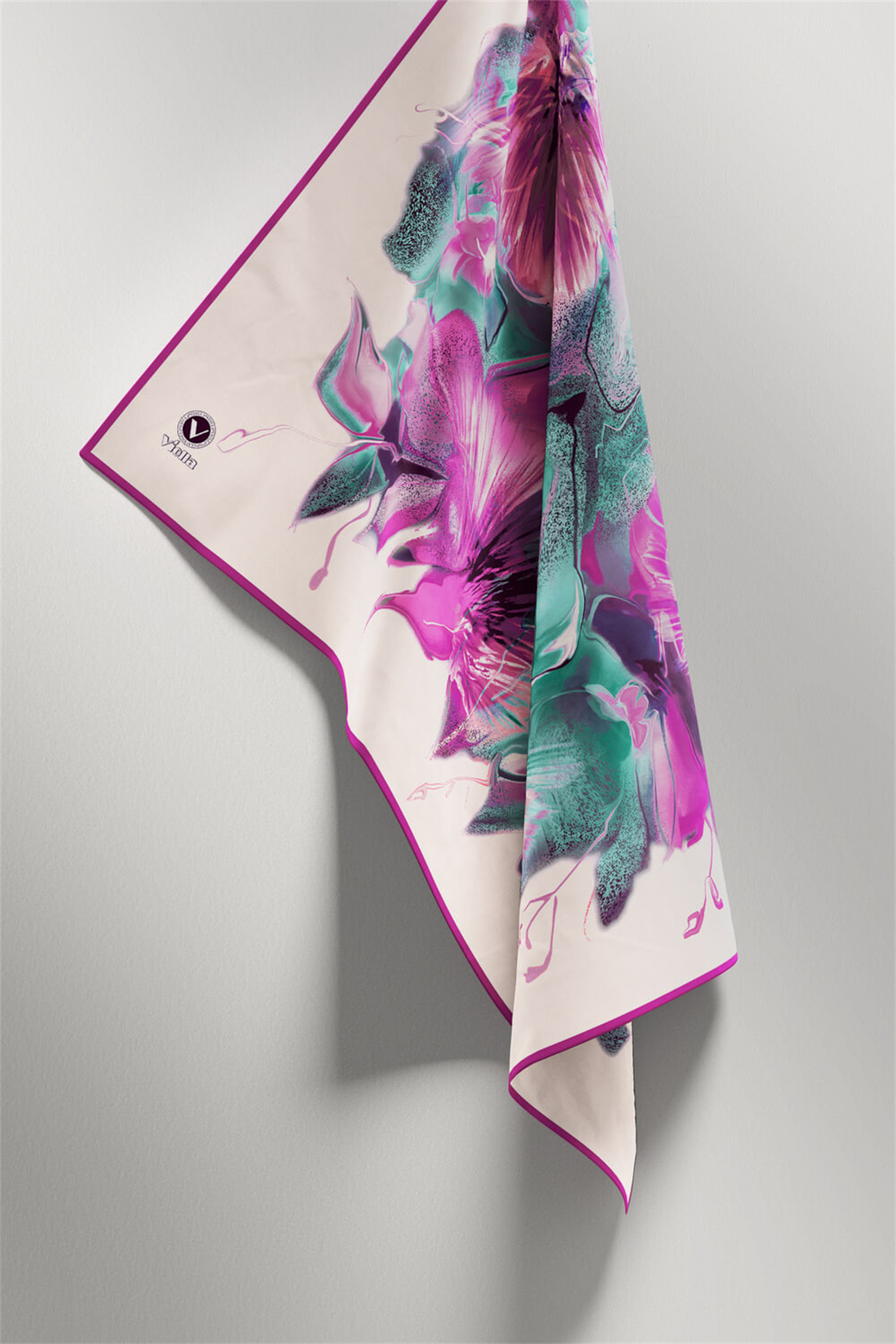 Twill Çiçek Desenli Fuşya - Mint Yeşili Renkli 90x90 Eşarp (İpek İçermez) Kenar Dikiş Şekli El Dikişli