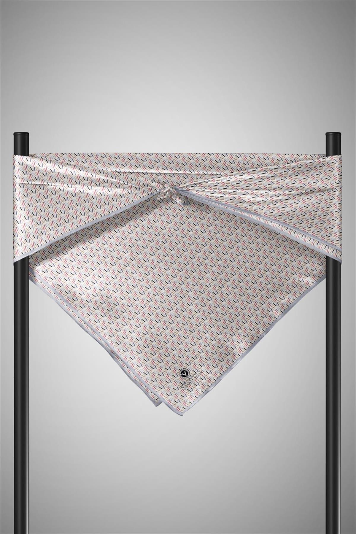 %100 Twill İpek Çizgi Desenli Gri Renkli 90x90 Eşarp Dikim Şekli : El Dikişi