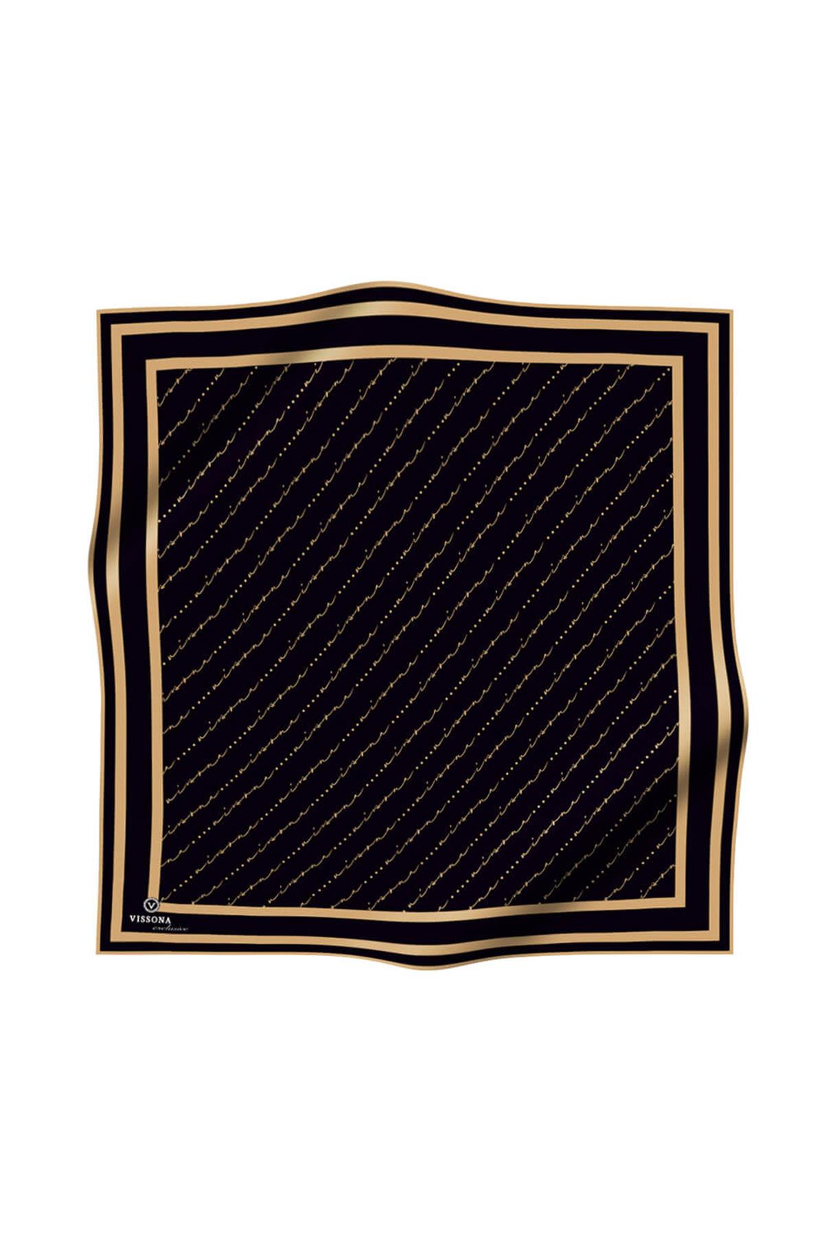 %100 Twill İpek El Yazısı Vissona Desenli Siyah - Gold Renkli Daha Tok Exclusive Serisi 90x90 Eşarp Kenar Dikiş Şekli : El Dikişi
