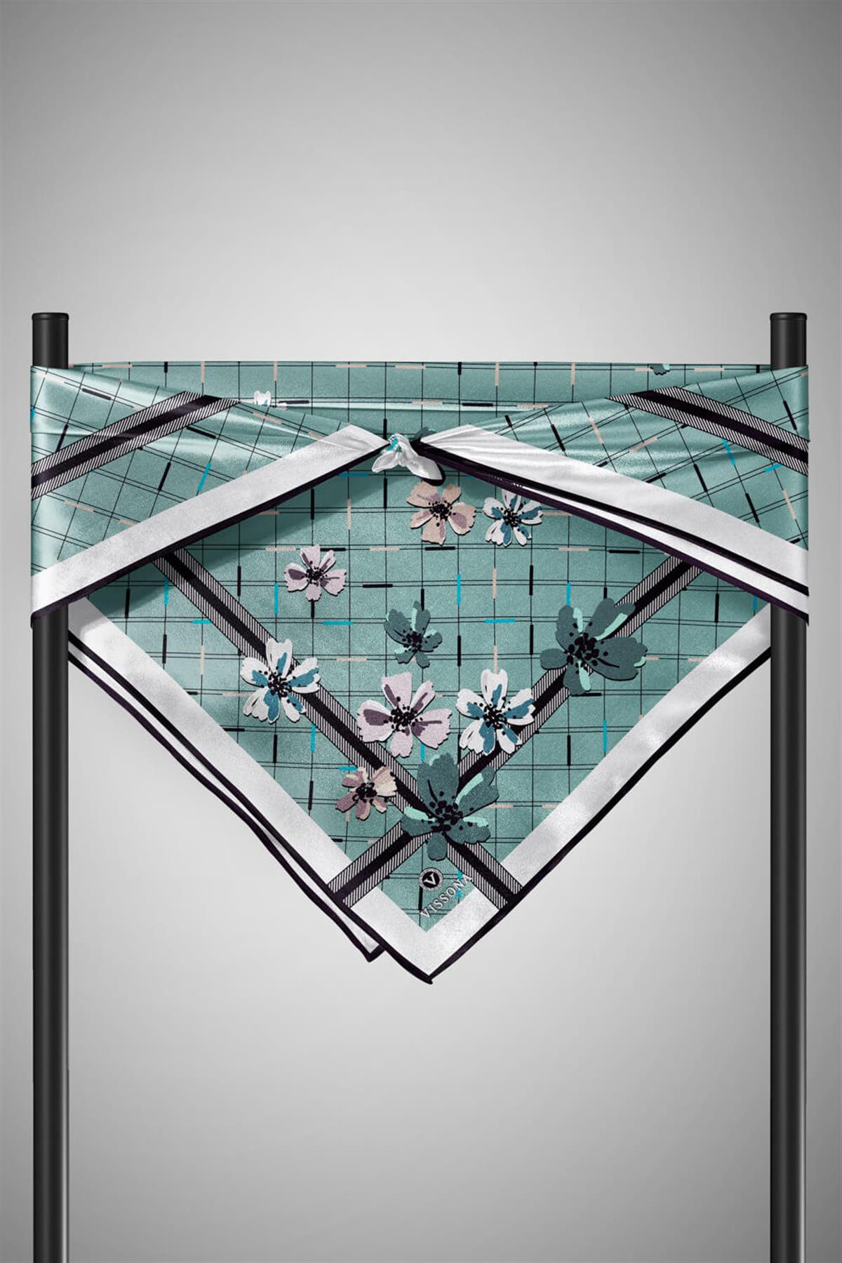 %100 Twill İpek Çıtır Çiçek Desenli Su Yeşili - Krem Renkli 90x90 Eşarp Dikim Şekli : El Dikişi