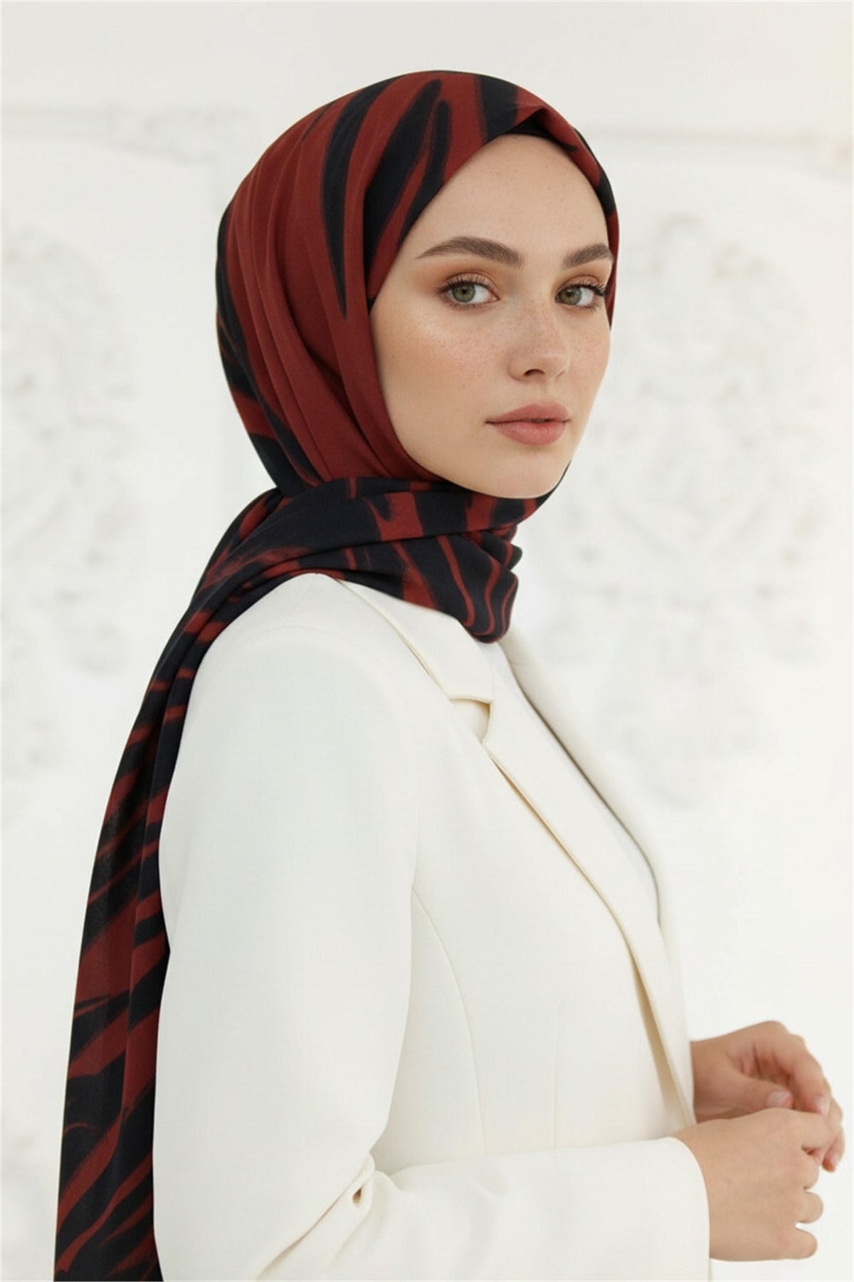 KREP GEOMETRİK DESENLİ BORDO RENKLİ 75X195 KIRIŞMAZ ŞAL