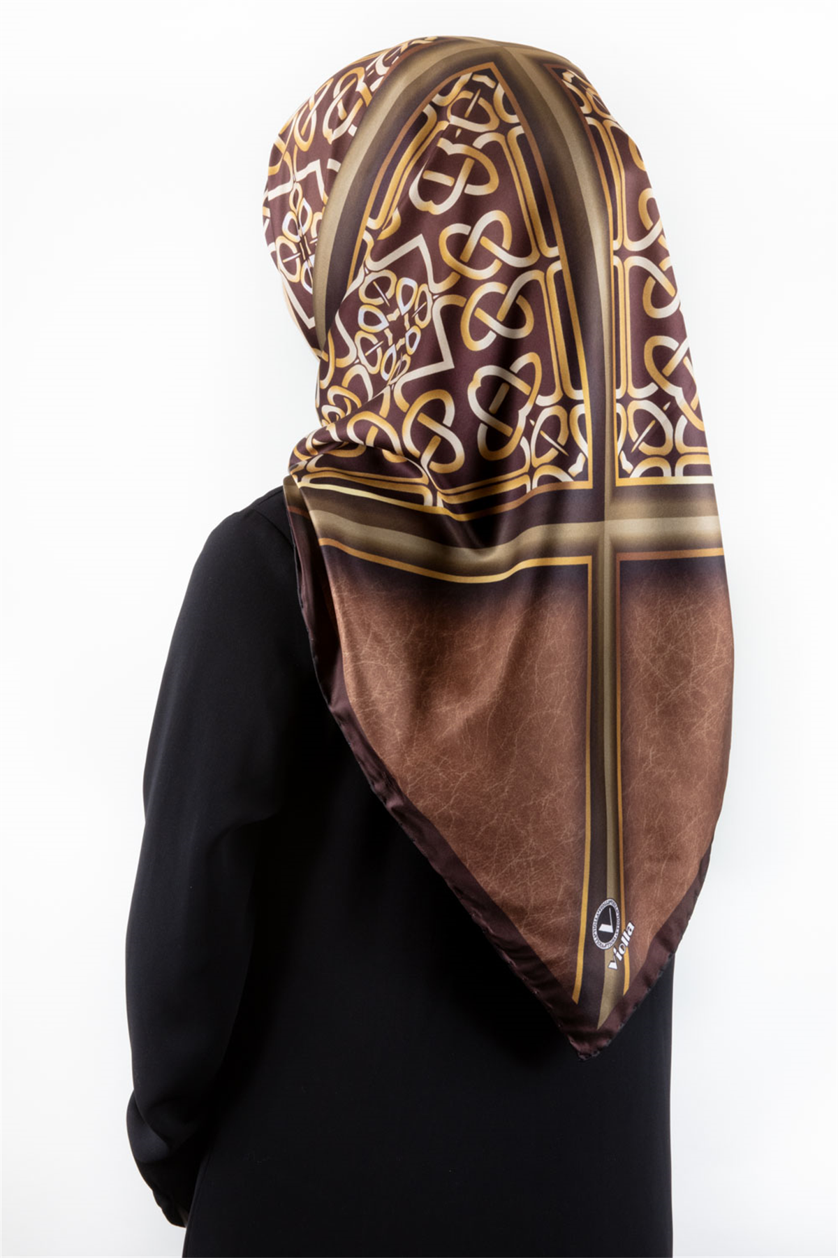 Twill Gold Çerçeveli Barok Desenli Bakır Renkli 90x90 Eşarp (İpek İçermez) Kenar Dikiş Şekli El Dikişli