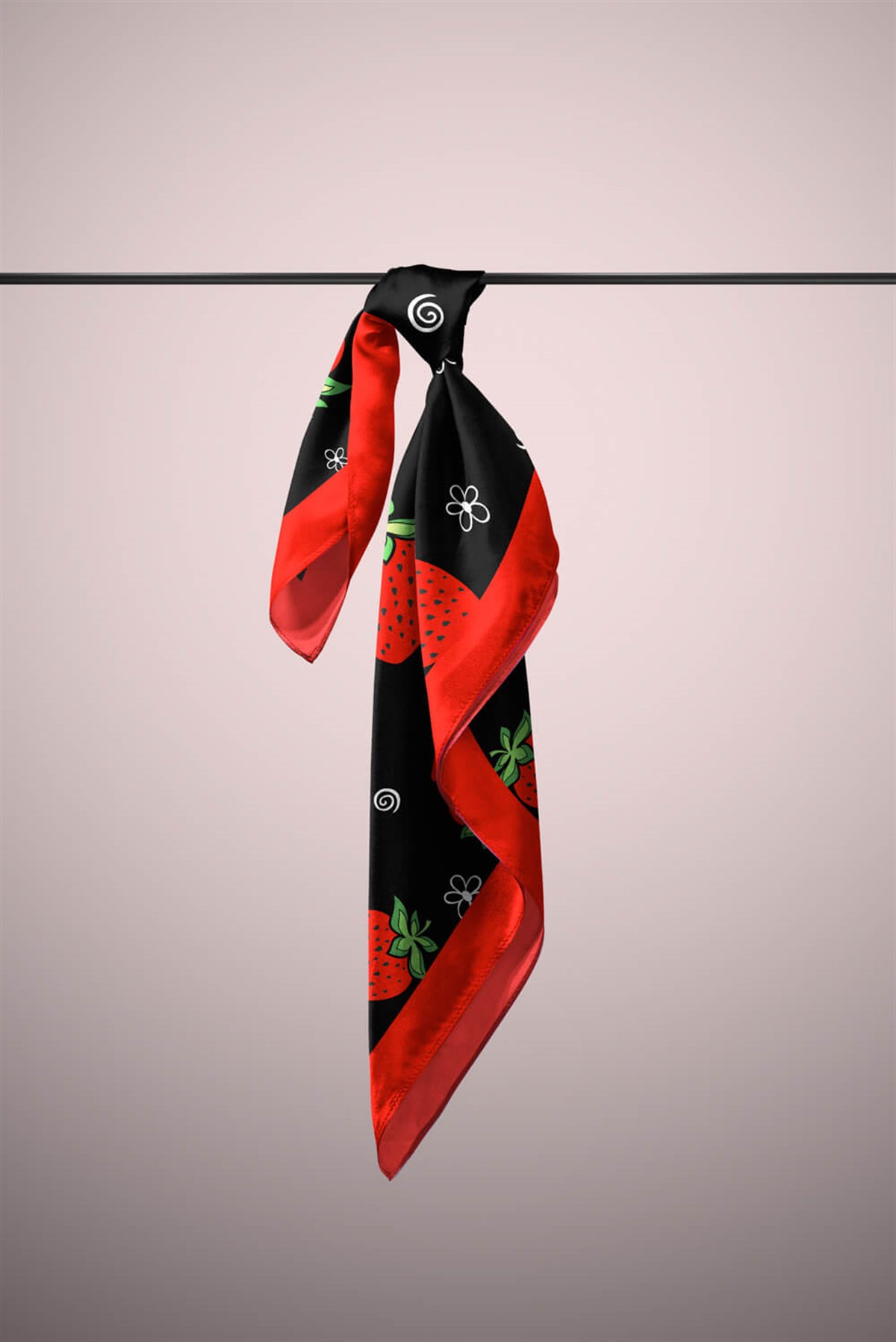 Violla Kadın Çilek Desenli Bandana 50x50 Kırmızı Siyah DG0264-22