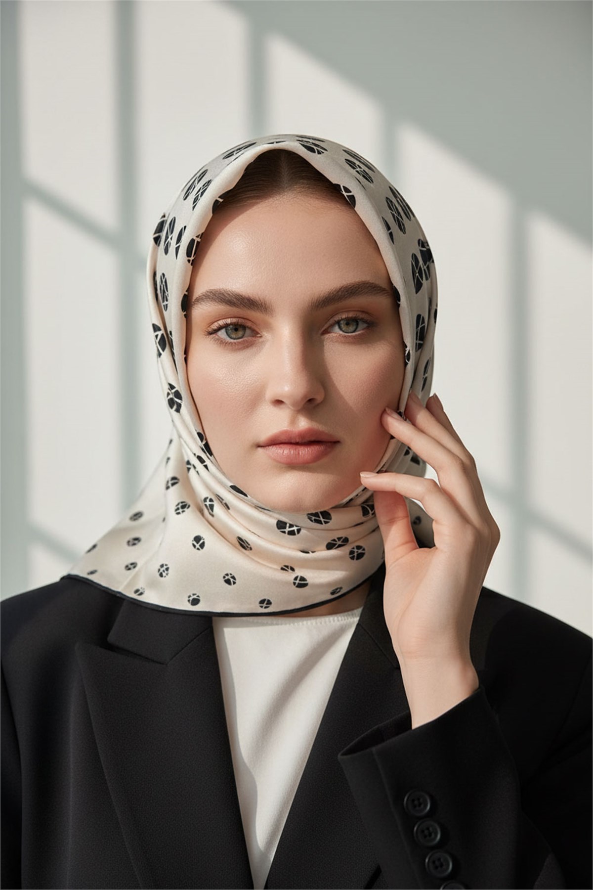 %100 Twill İpek Eşarp 90x90 Çizgili Desenli El Dikişli Kadın Eşarp