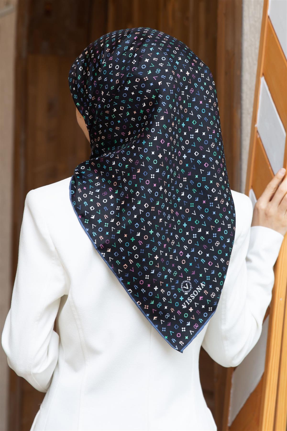 %100 Twill İpek Çıtır Motif Desenli Siyah - İndigo Renkli 90x90 Eşarp Dikim Şekli : El Dikişi