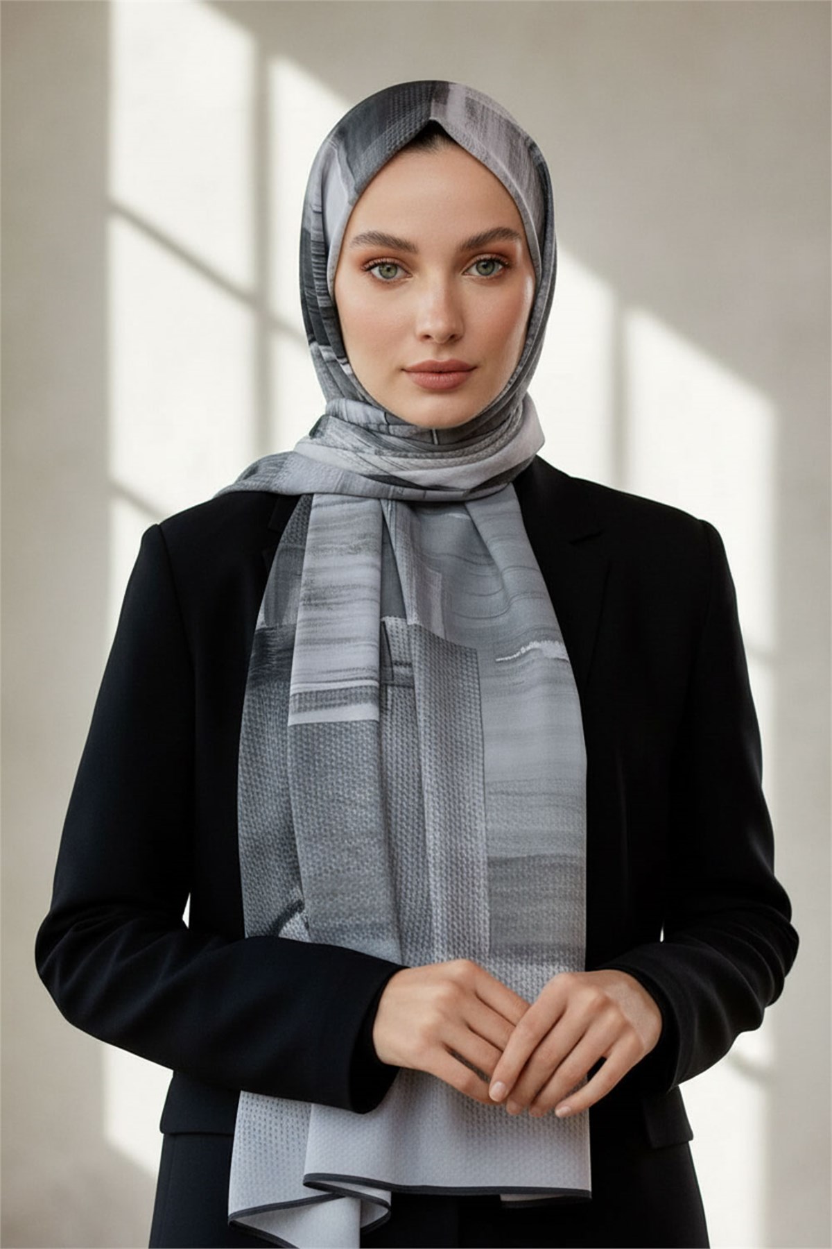 KREP FIRÇA DESENLİ GRİ - FÜME RENKLİ 75X195 KIRIŞMAZ ŞAL