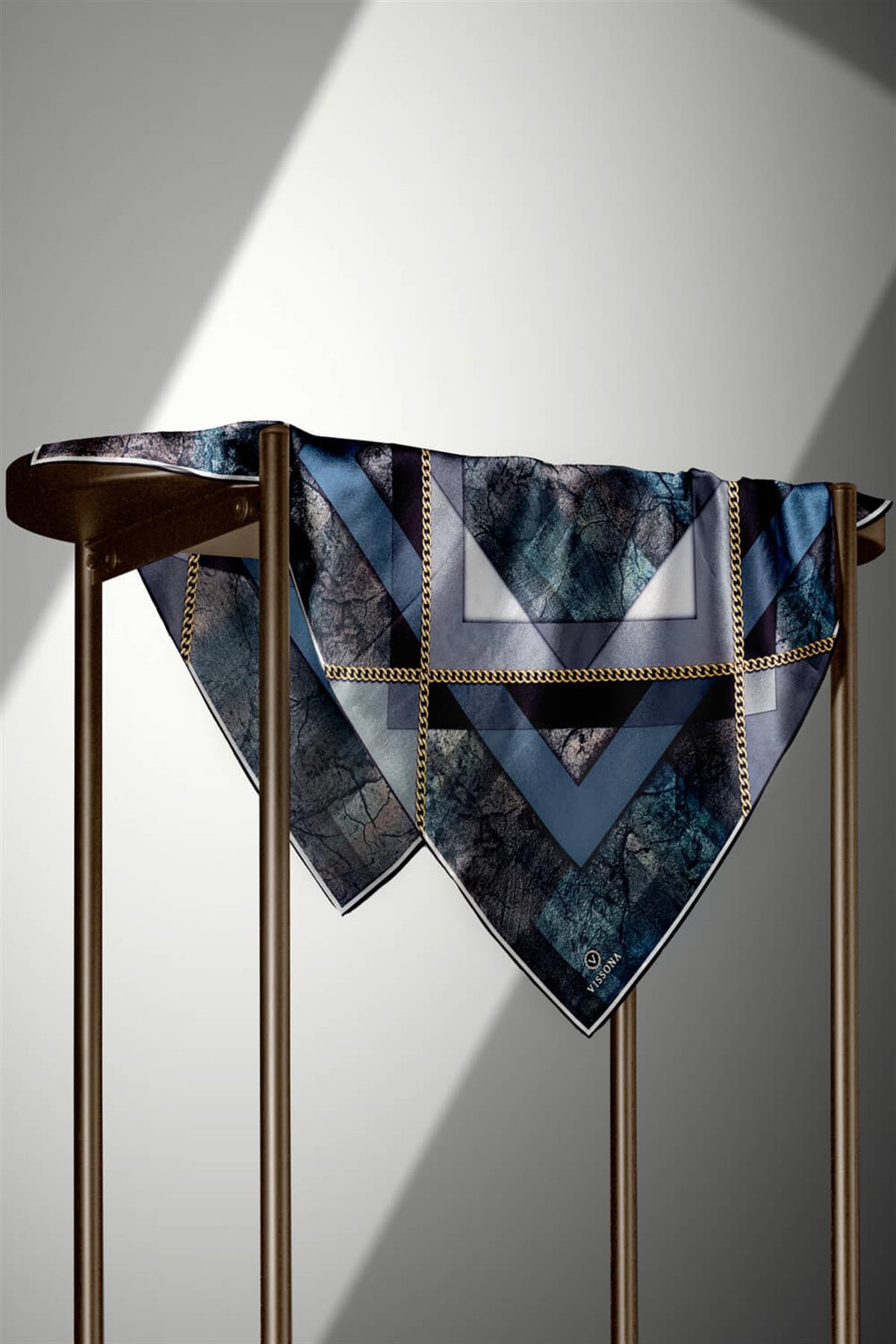 %100 Twill İpek Taş Efekti Desenli İndigo - Siyah Renkli 90x90 Eşarp Dikim Şekli : El Dikişi