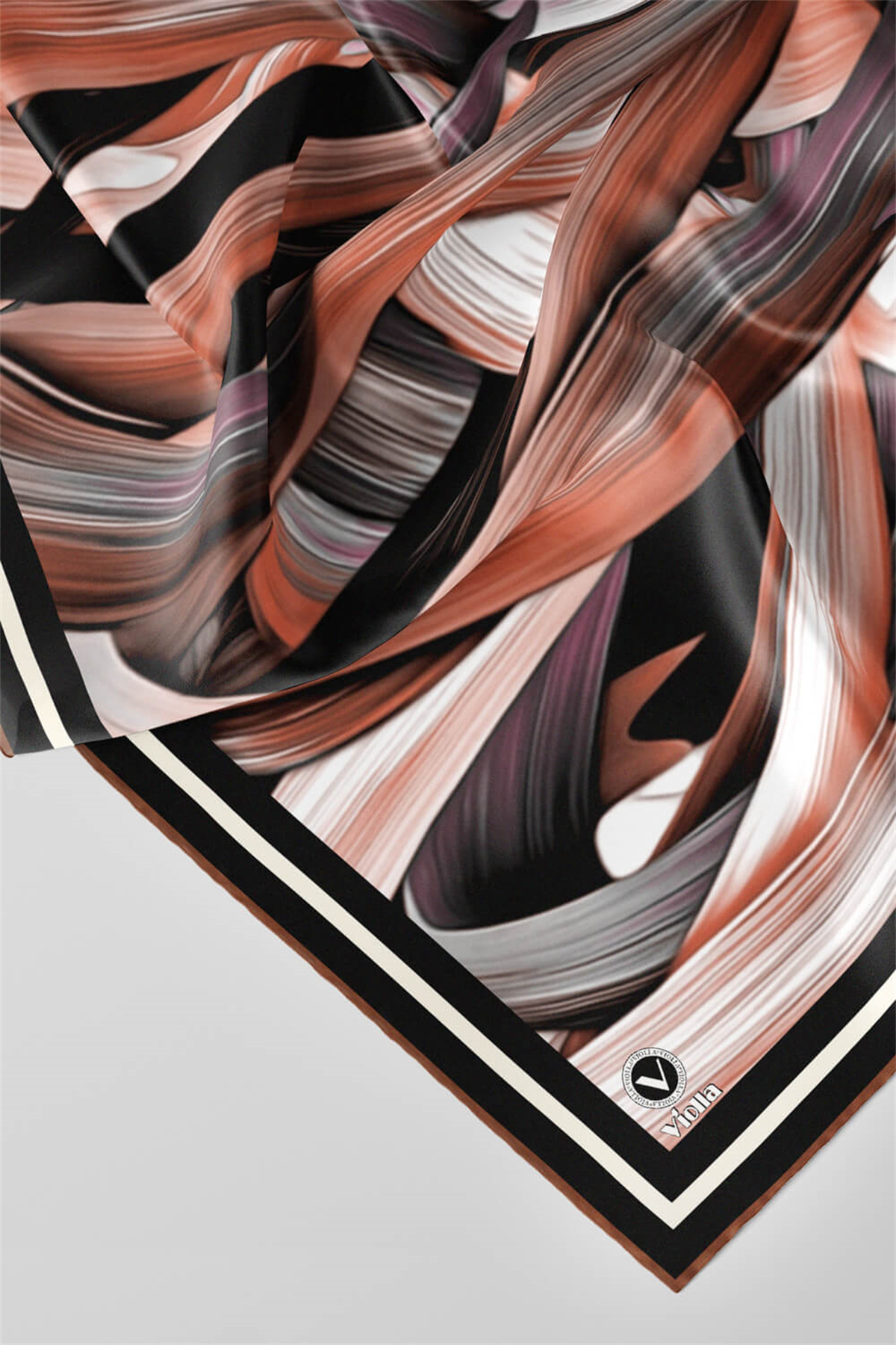 Twill Kare Desenli Sütlü Kahve Renkli 90x90 Dikim Şekli : El Dikişi Eşarp (İpek İçermez)