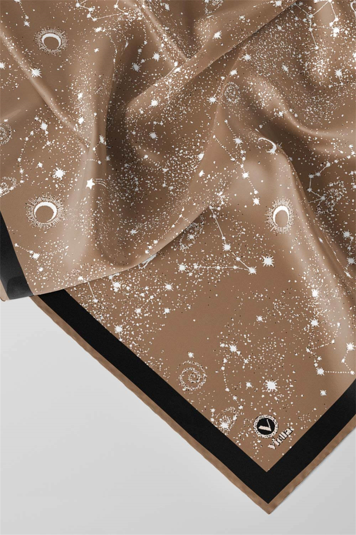 Twill Galaksi Desenli Bej Renkli 90x90 Eşarp (İpek İçermez) Kenar Dikiş Şekli El Dikişli