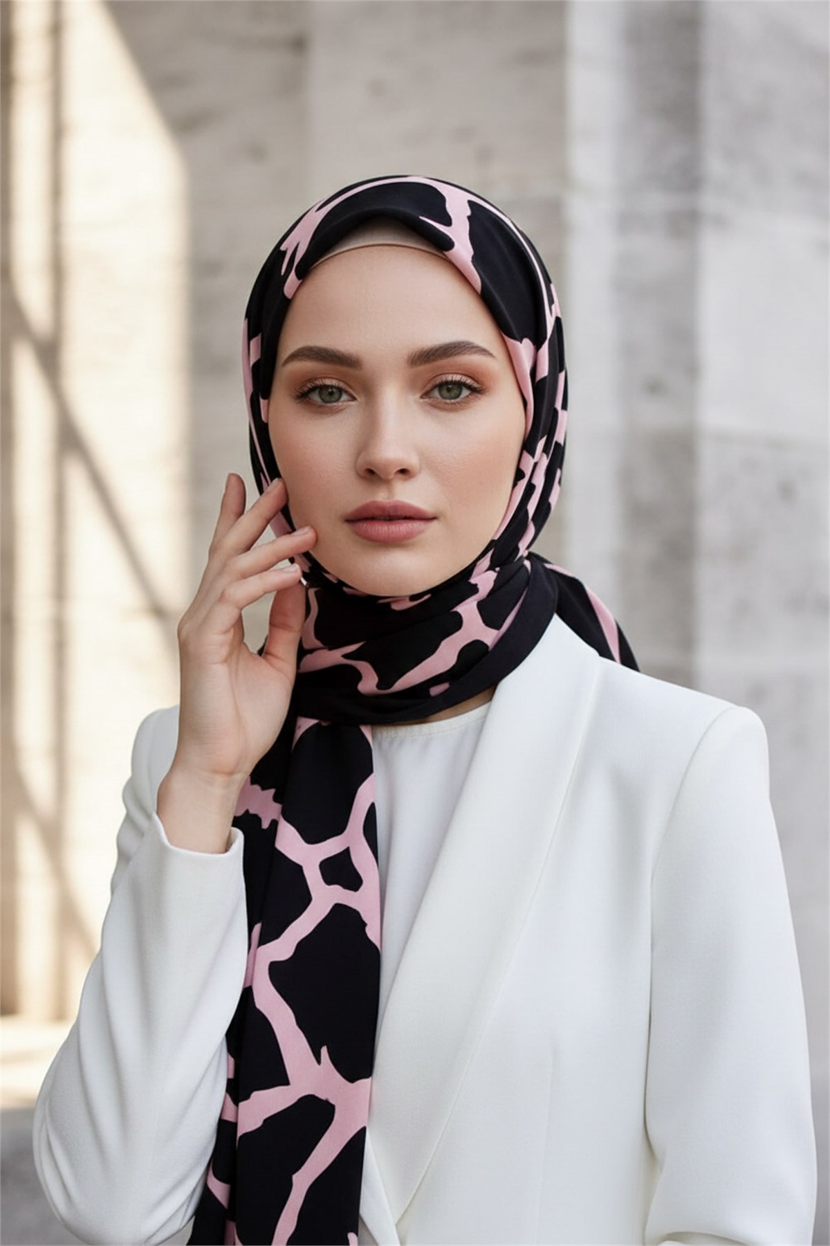 KREP TAŞ DESENLİ SİYAH - PUDRA RENKLİ 75X195 KIRIŞMAZ ŞAL