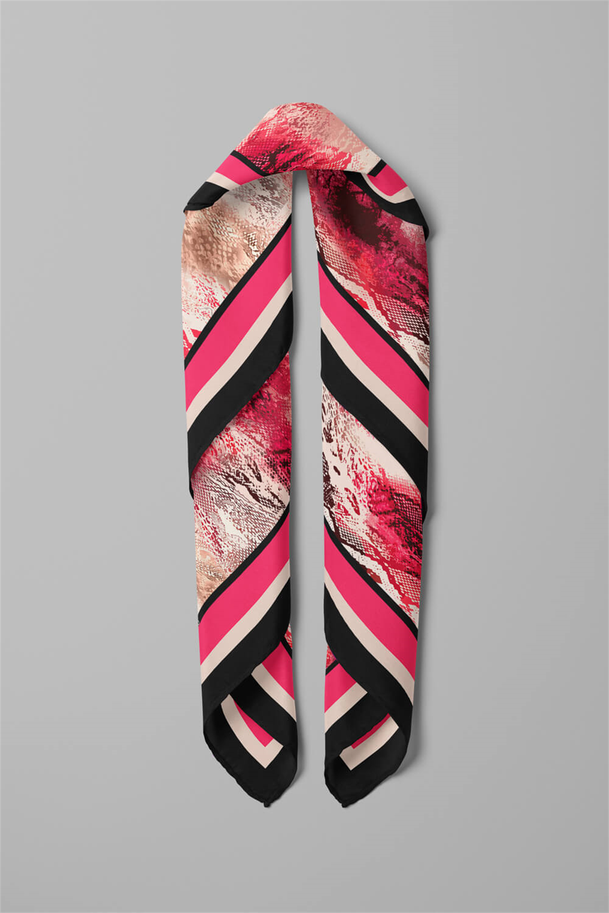 G94 KADIN DESENLİ BANDANA DG-609