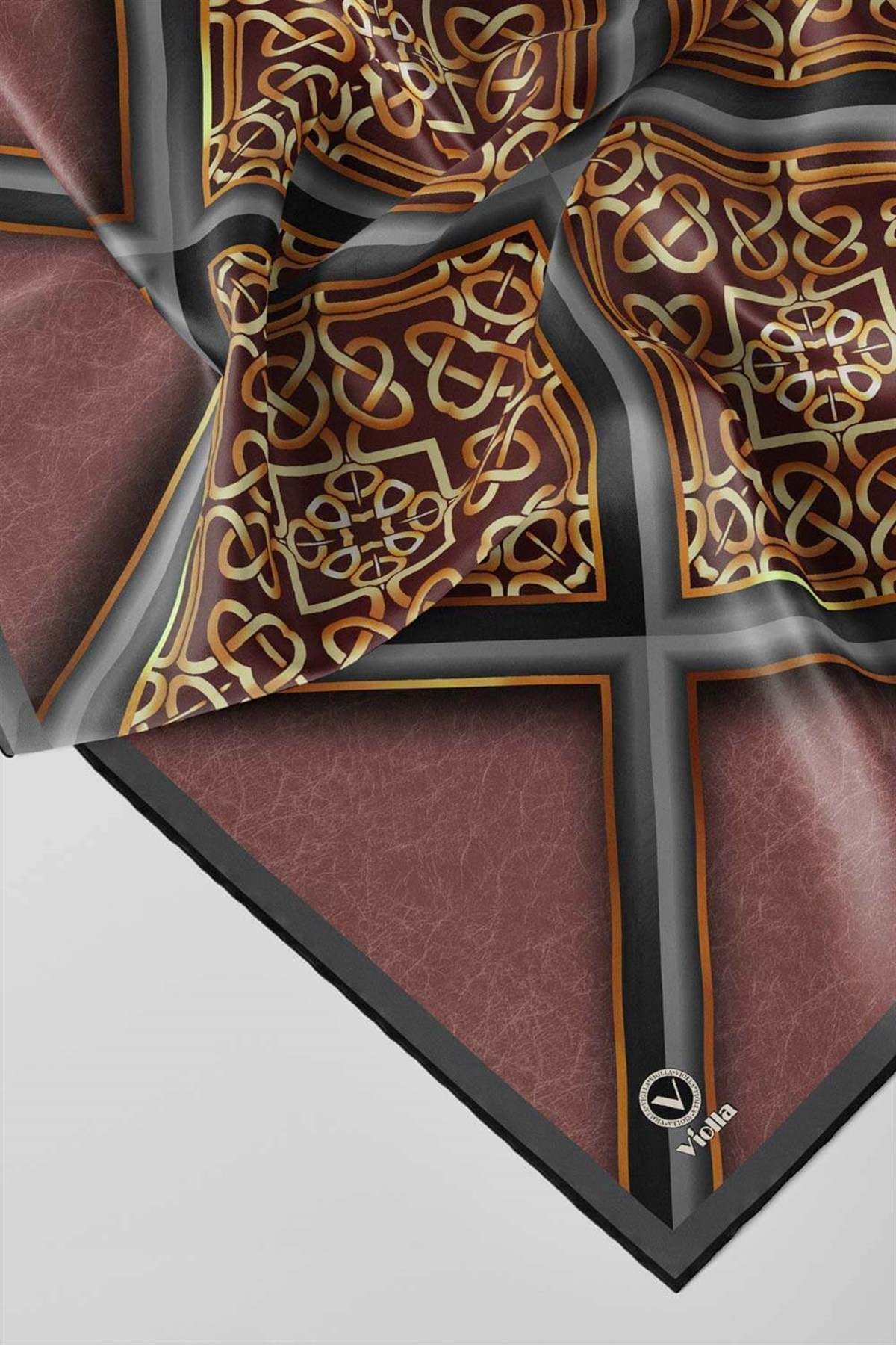 Twill Gold Çerçeveli Barok Desenli Pudra Renkli 90x90 Eşarp (İpek İçermez) Kenar Dikiş Şekli El Dikişli