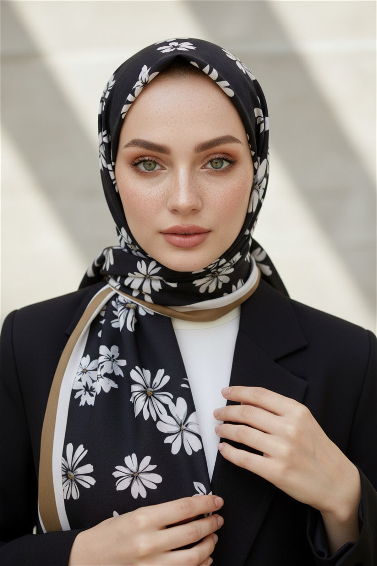 KREP PAPATYA DESENLİ BEJ RENKLİ 75X195 KIRIŞMAZ ŞAL