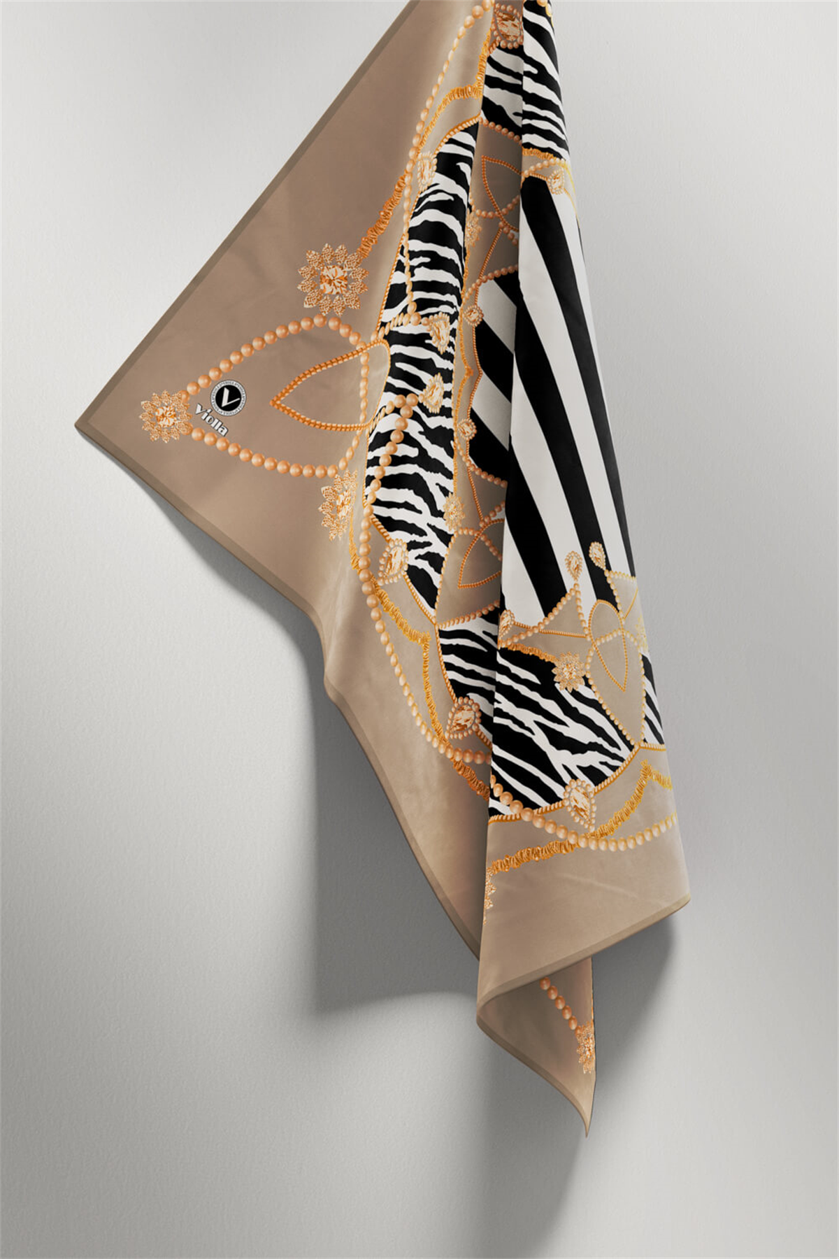 Twill Gold Detaylı Zebra Desenli Bej Renkli 90x90 Eşarp (İpek İçermez) Kenar Dikiş Şekli El Dikişli