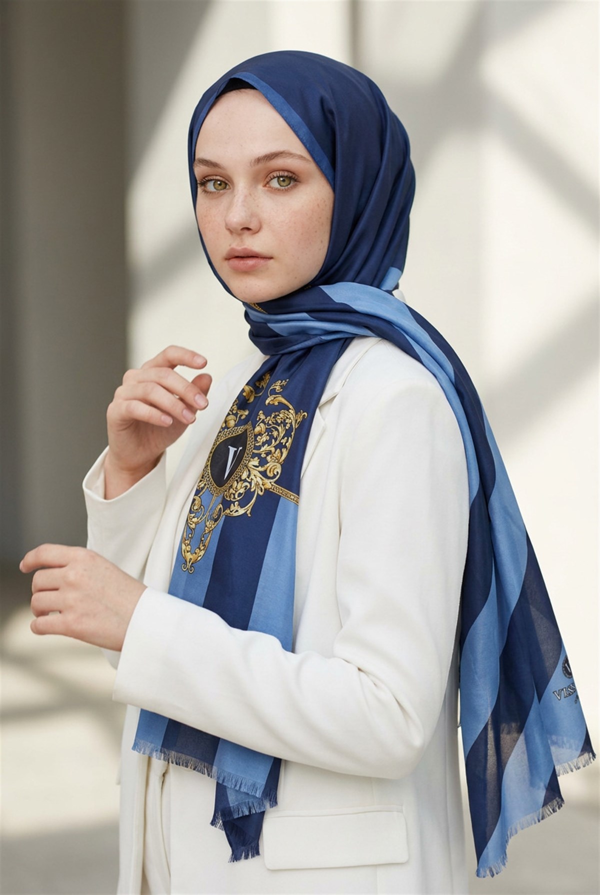 %100 Saf İpek Şal İnce Saten Vual Dokuma Şeritli Ve Varak Desenli Lacivert - Bebe Mavisi Renkli 90x210 Şal