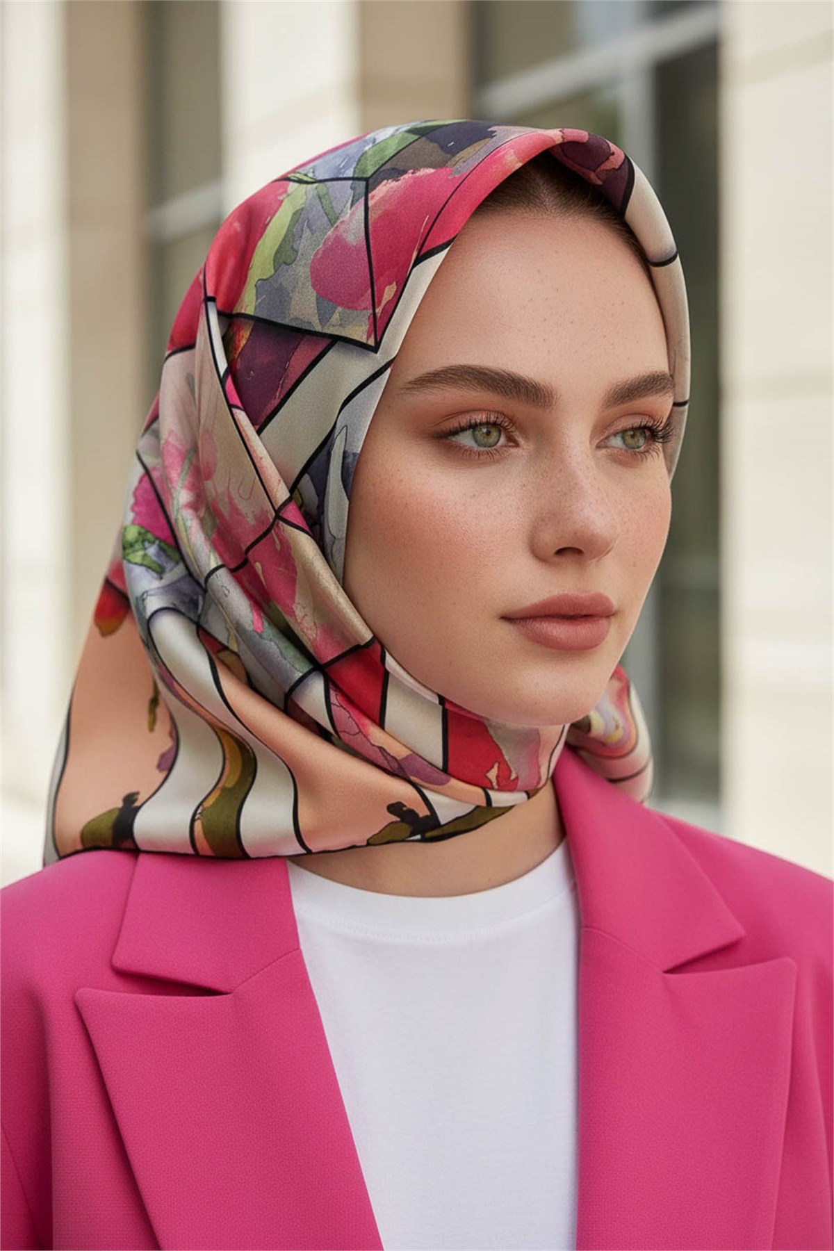 %100 Twill İpek Bahar Çiçekleri Desenli Gri - Kırmızı Renkli 90x90 Eşarp Kenar Dikiş Şekli El Dikişli