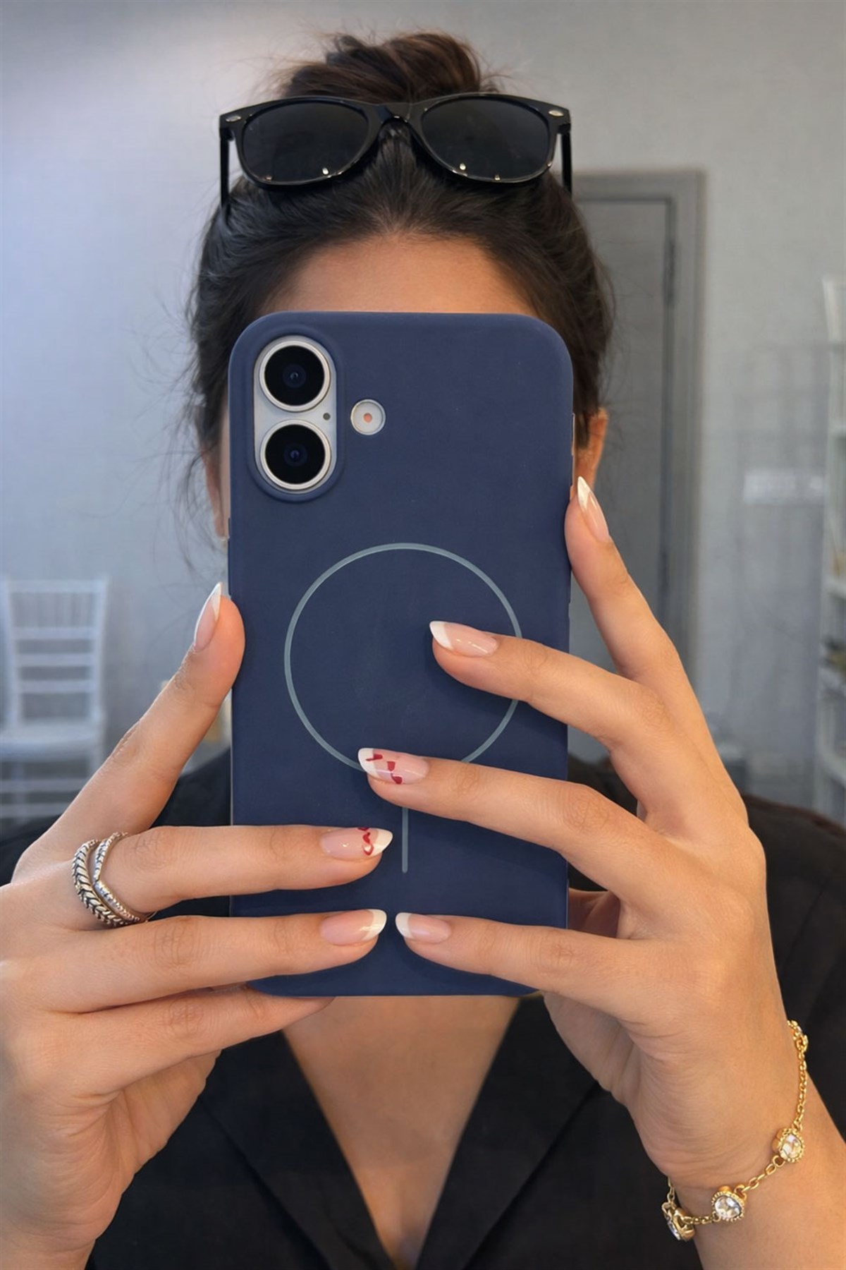 iPhone 17 Uyumlu İçi Kadife Magsafe Wireless Şarz Özellikli Lacivert Renkli Telefon Kılıfı