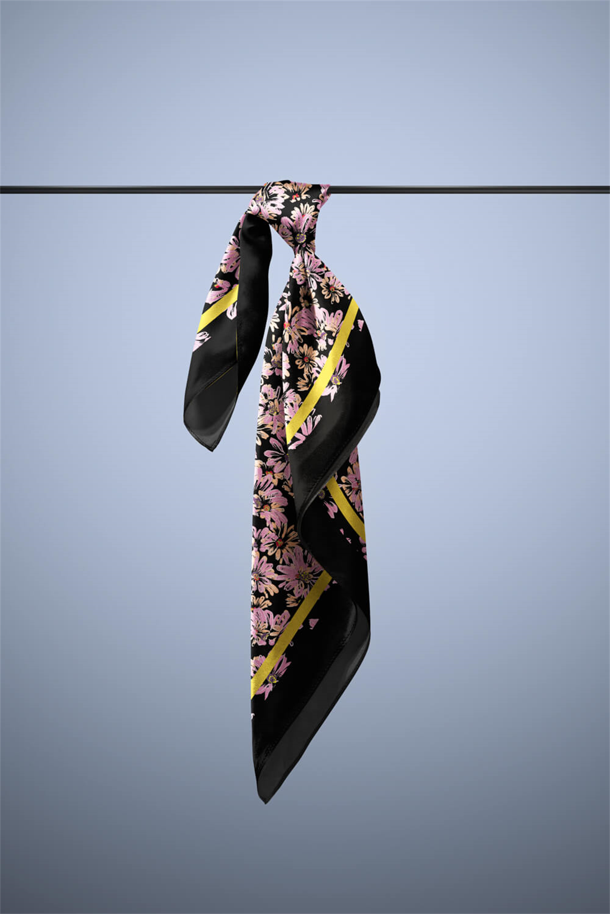 D12 Kadın Pembe Çiçek Desenli 50x50 Bandana