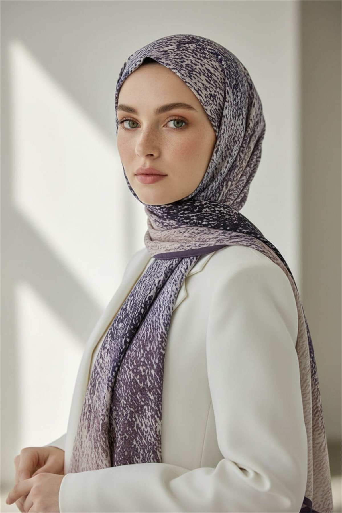 KREP ZİKZAK GEOMETRİK DESENLİ LİLA RENKLİ 75X195 KIRIŞMAZ ŞAL