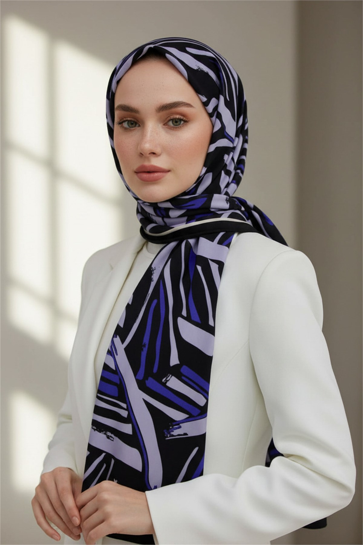KREP ÇİZGİ DESENLİ İNDİGO RENKLİ 75X195 KIRIŞMAZ ŞAL