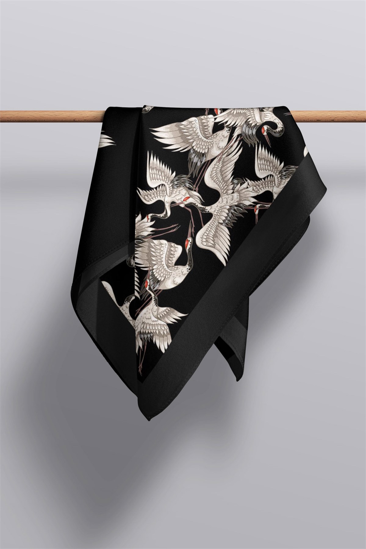 I76 %100 İpek Leylek Desenli Kadın Fular