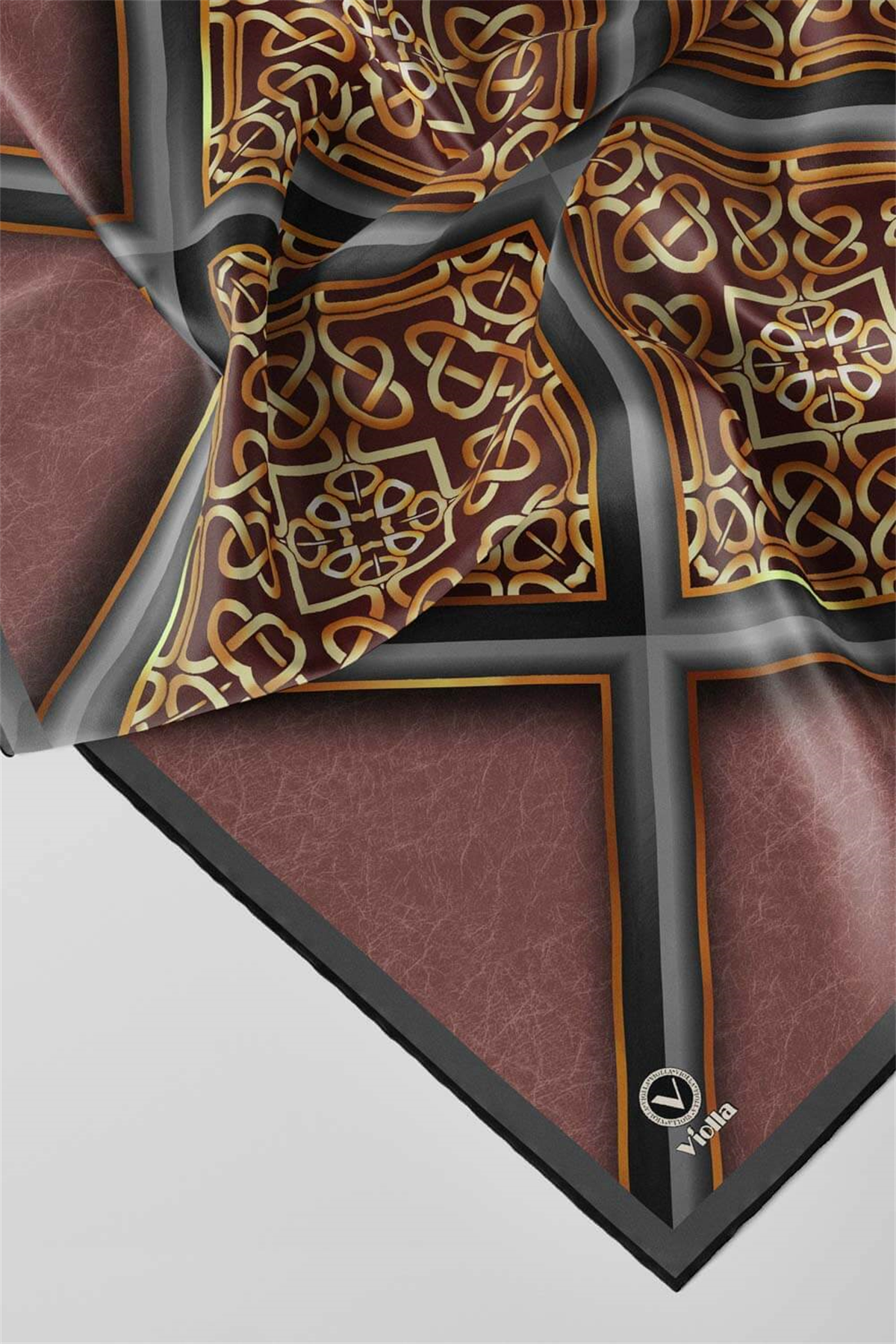 Twill Gold Çerçeveli Barok Desenli Pudra Renkli 90x90 Eşarp (İpek İçermez) Kenar Dikiş Şekli El Dikişli
