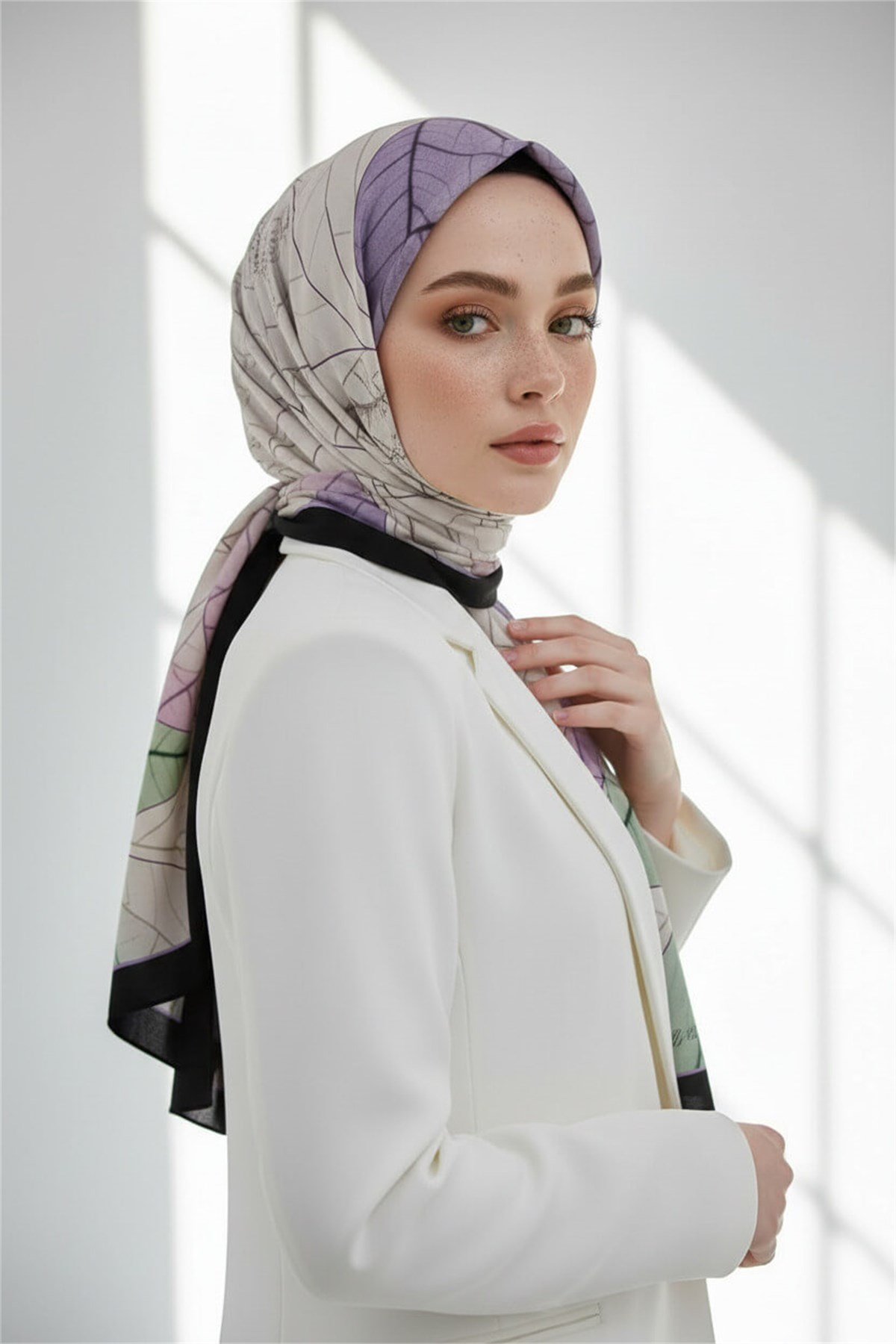 KREP YAPRAK DESENLİ LİLA RENKLİ 75X195 KIRIŞMAZ ŞAL
