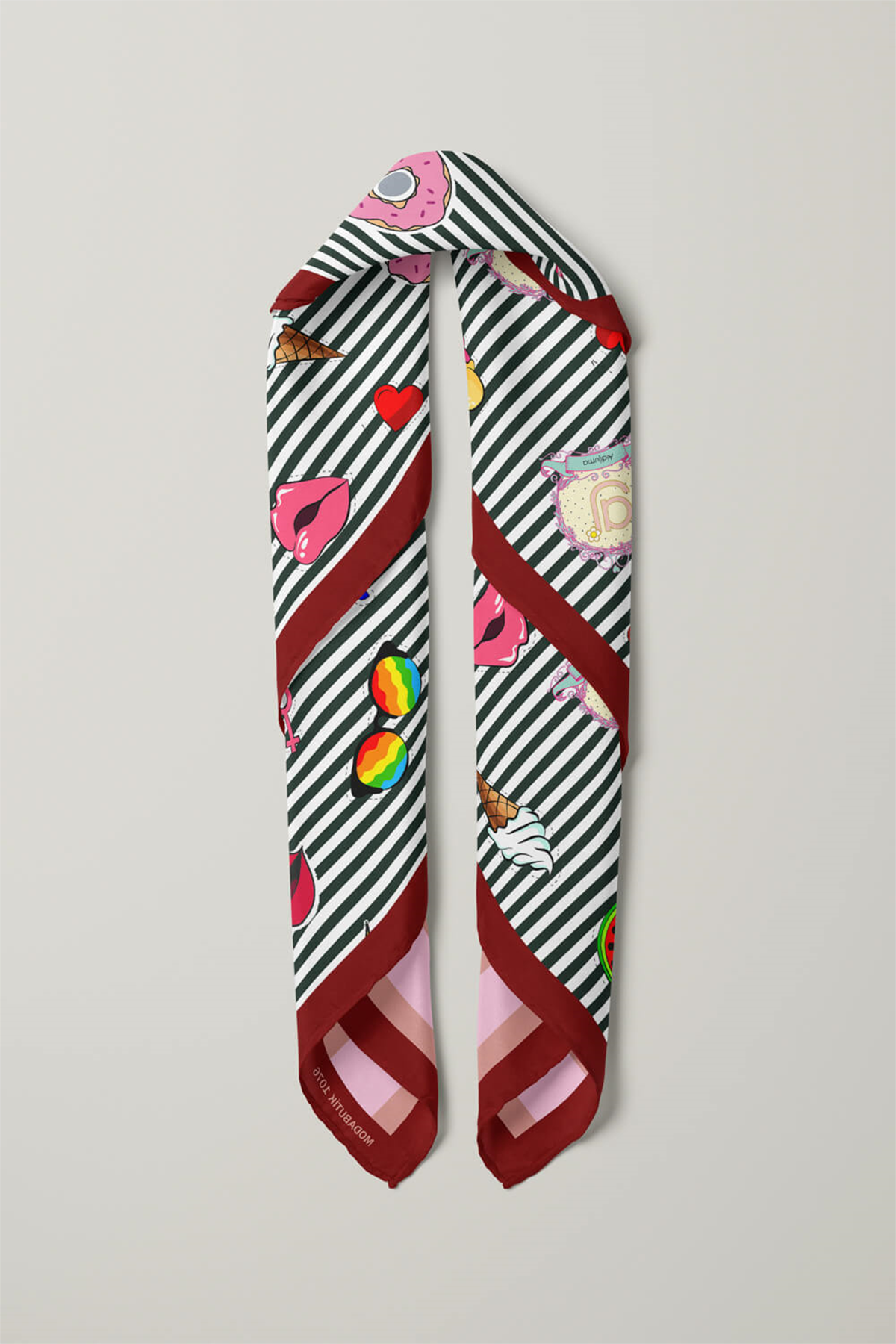 B98 Kadın Unicorn Desenli 50x50 Bandana HYL DG01076-22