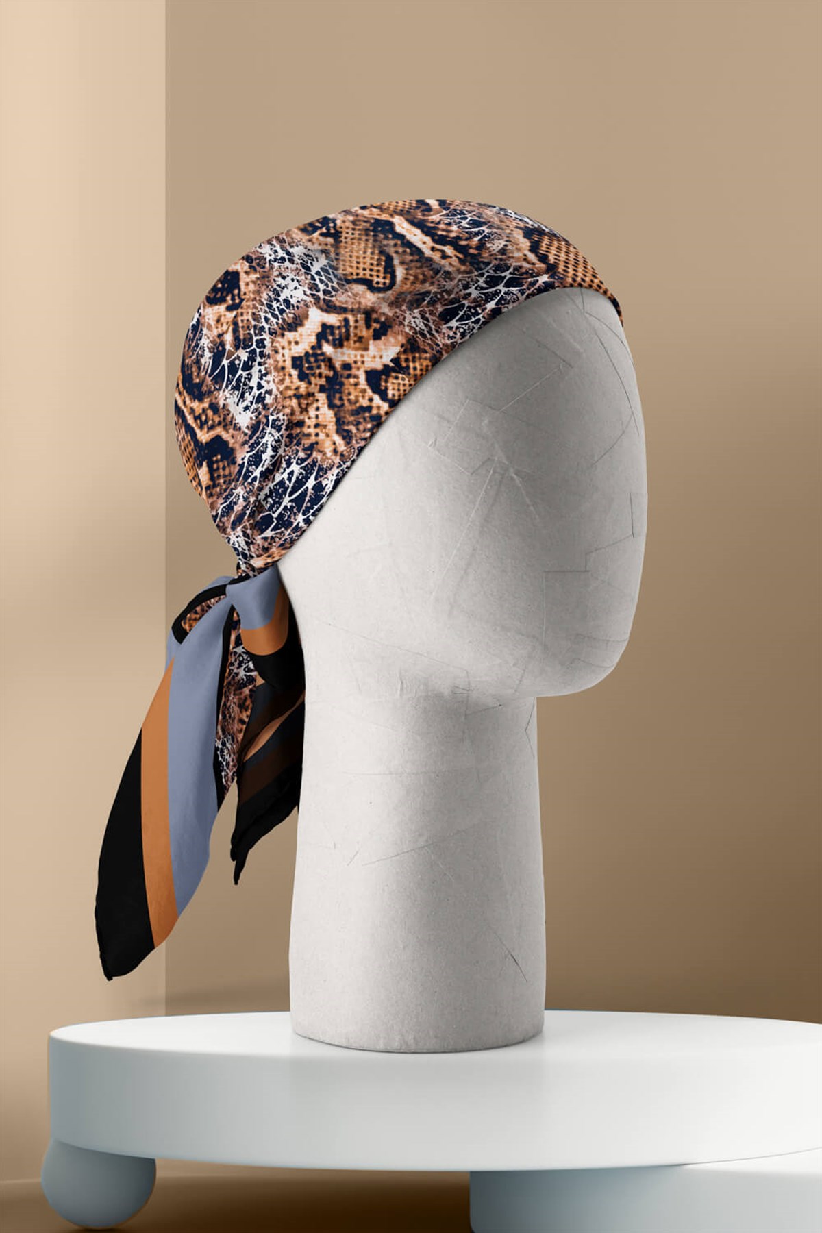 Violla Y35 KADIN DESENLİ BANDANA DG-611