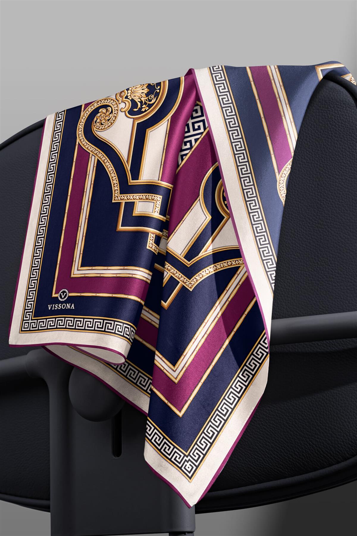 %100 Twill İpek Barok Desenli Mürdüm - Lacivert Renkli 90x90 Eşarp Dikim Şekli : El Dikişi