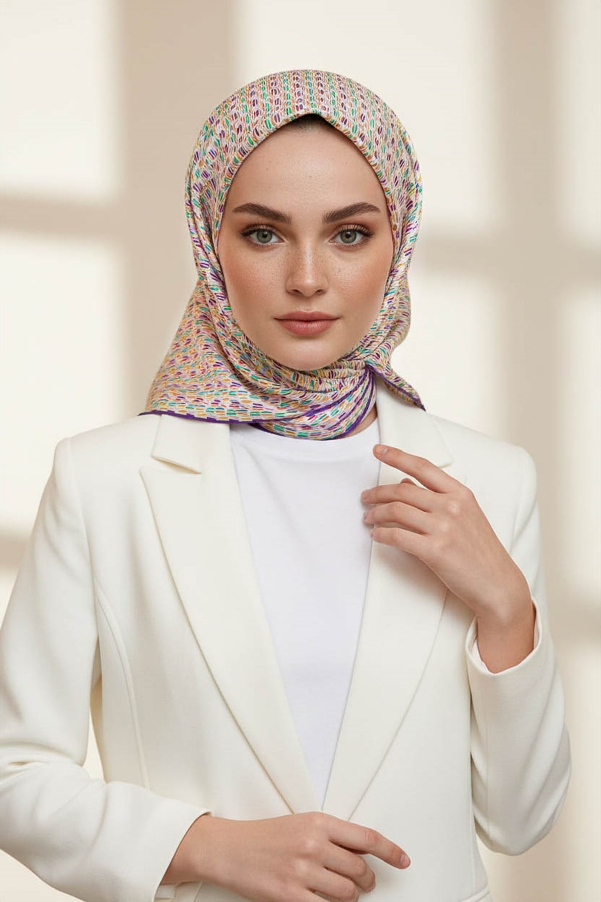 %100 Twill İpek Çizgi Desenli Mor Renkli 90x90 Eşarp Dikim Şekli : El Dikişi