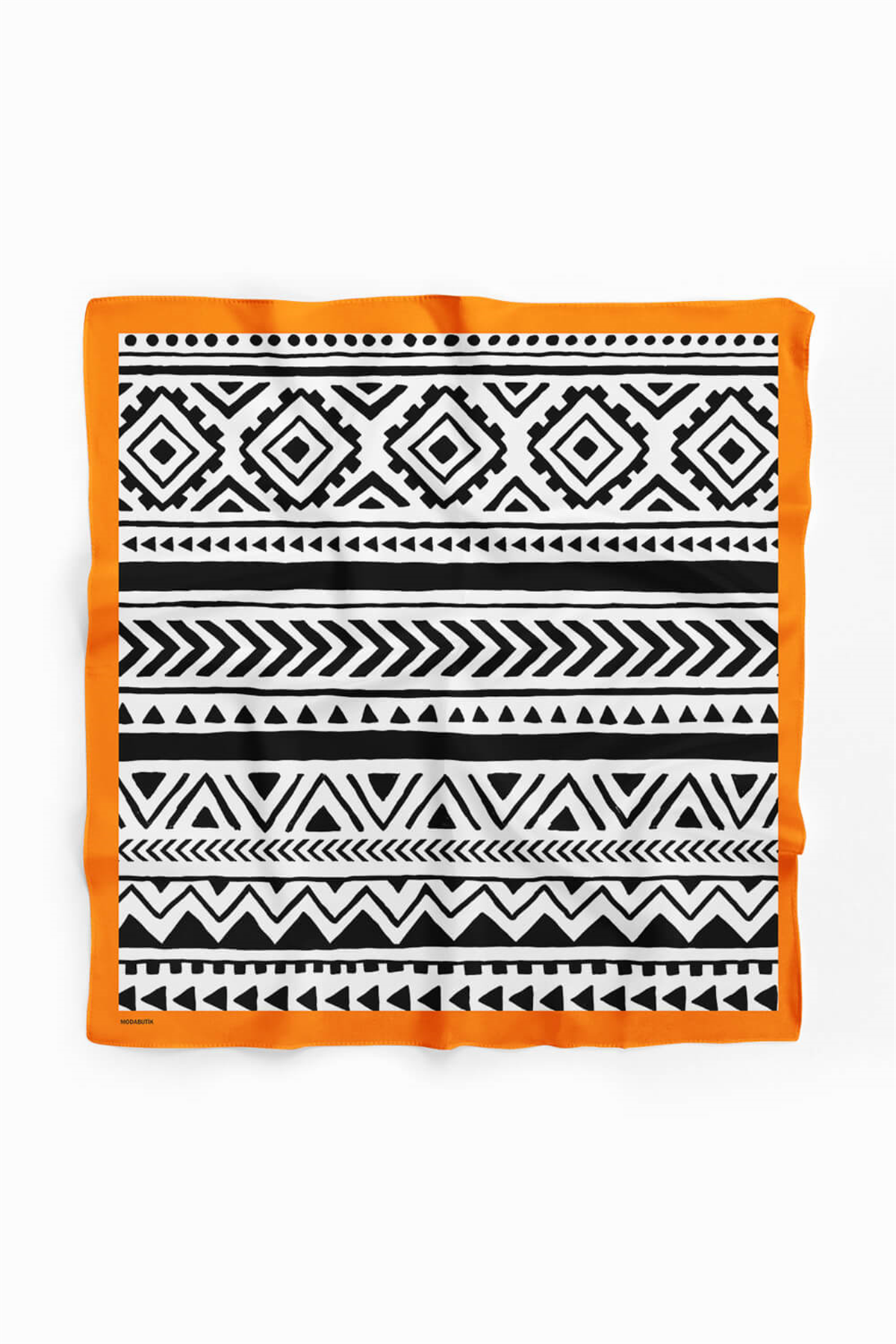 B65 Kadın Egzotik Desenli Bandana 50x50 Siyah Beyaz DG0395-22