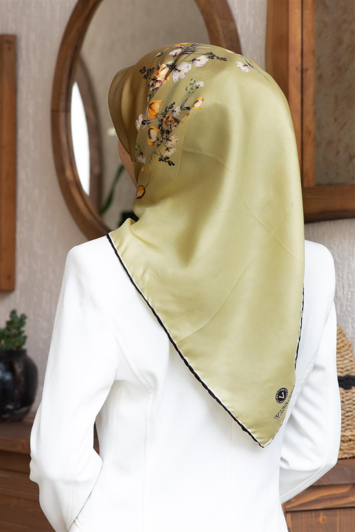 %100 Twill İpek Sonsuz Çiçek Desenli Yağ Yeşili Renkli 90x90 Eşarp Dikim Şekli : El Dikişi