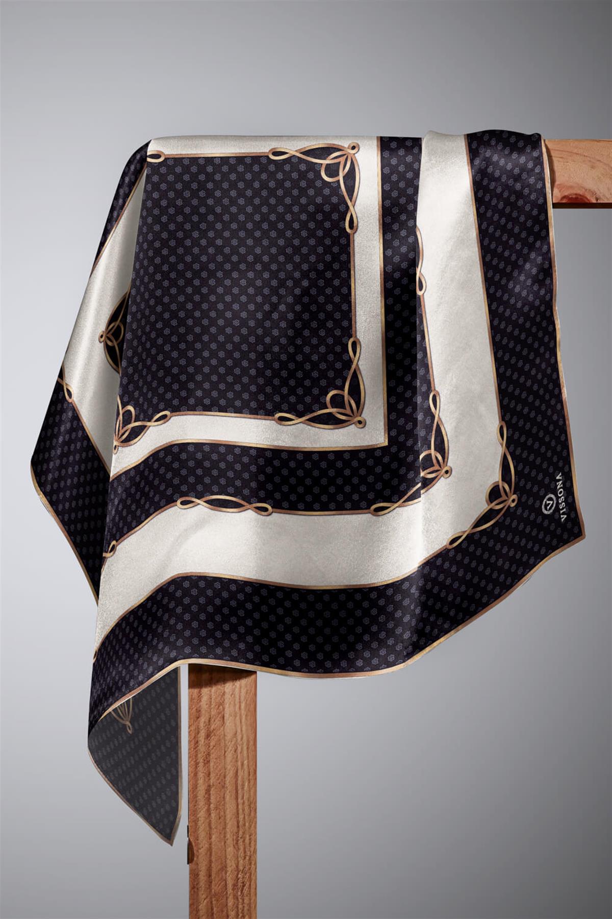 %100 Twill İpek Puantiyeli ve Geometrik Desenli Siyah - Krem Renkli 90x90 Eşarp Dikim Şekli : El Dikişi