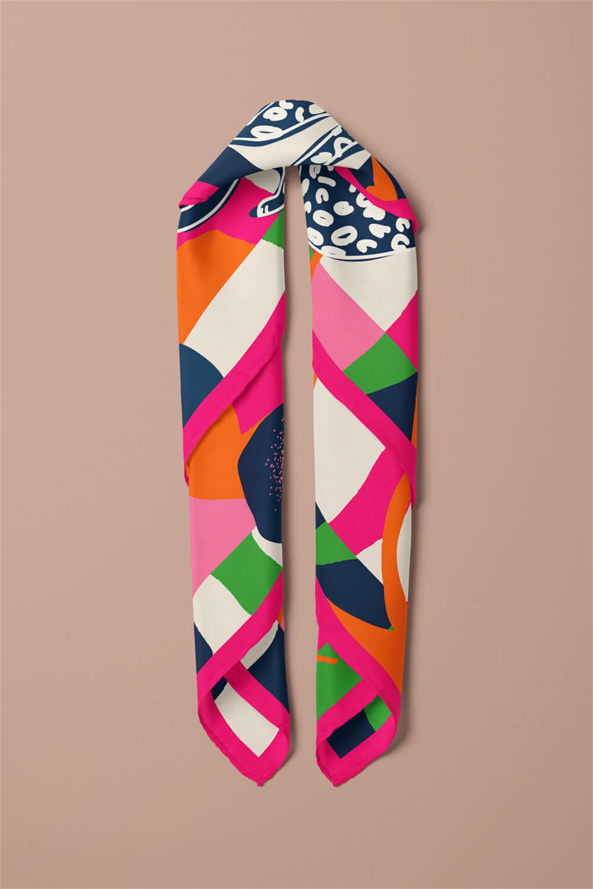 Saten İpek Kaplan Desenli Kadın Bandana