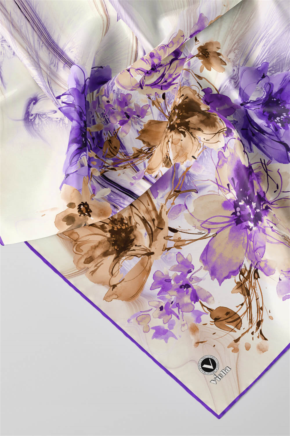 Twill Çiçek Desenli Mor Renkli 90x90 Eşarp (İpek İçermez) Kenar Dikiş Şekli El Dikişli