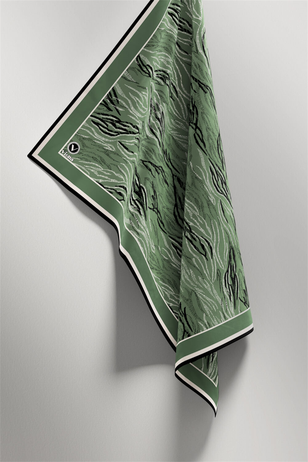 Twill Soyut Çizgi Desenli Mint Yeşili Renkli 90x90 Eşarp (İpek İçermez) Kenar Dikiş Şekli El Dikişli
