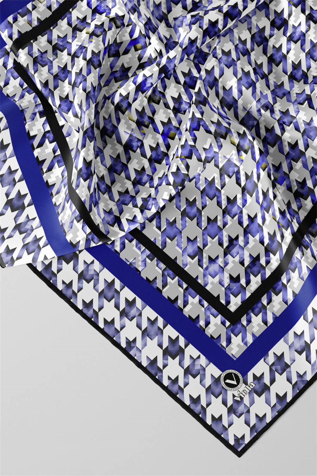 Twill Kazayağı Desenli Saks Renkli 90x90 Eşarp (İpek İçermez) Kenar Dikiş Şekli El Dikişli